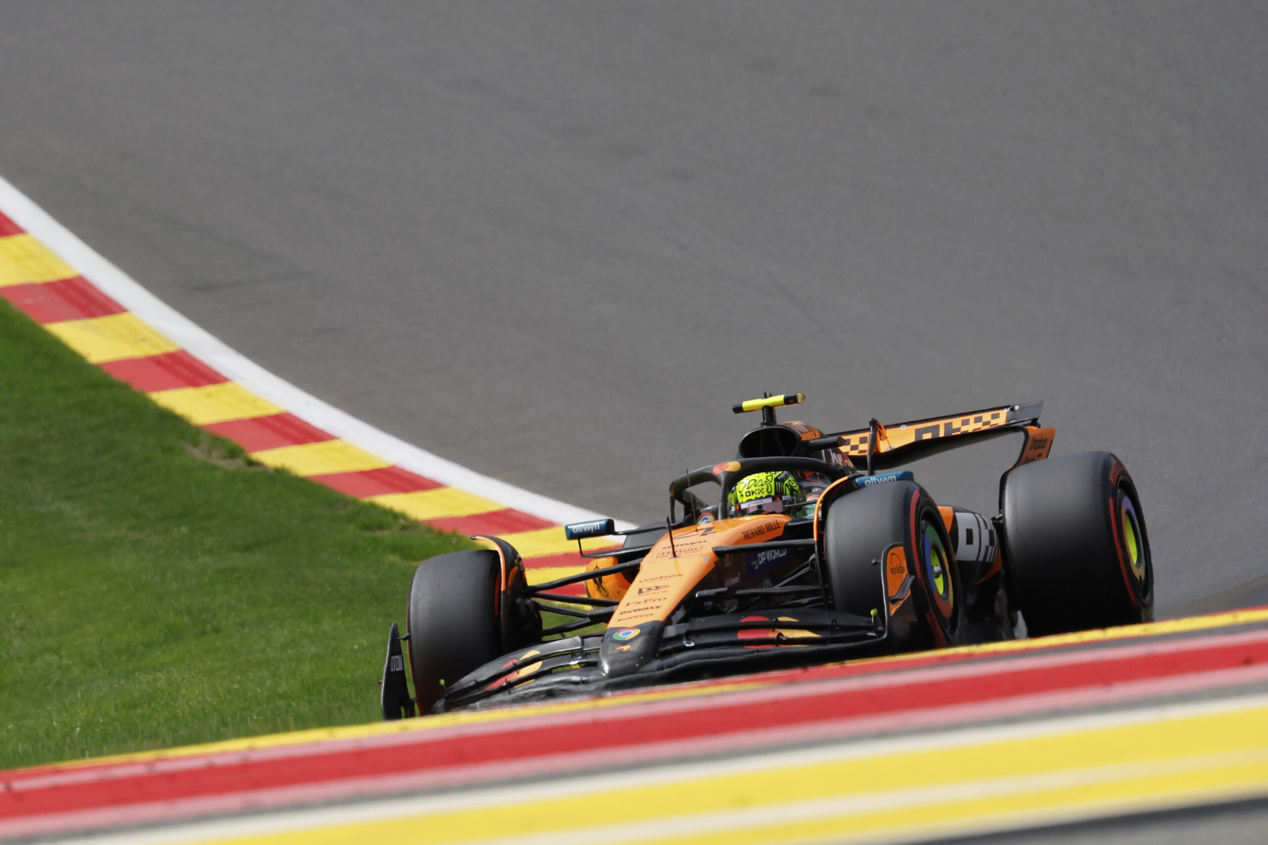 f1 grand prix de belgique norris en pole devant piastri leclerc troisieme scaled
