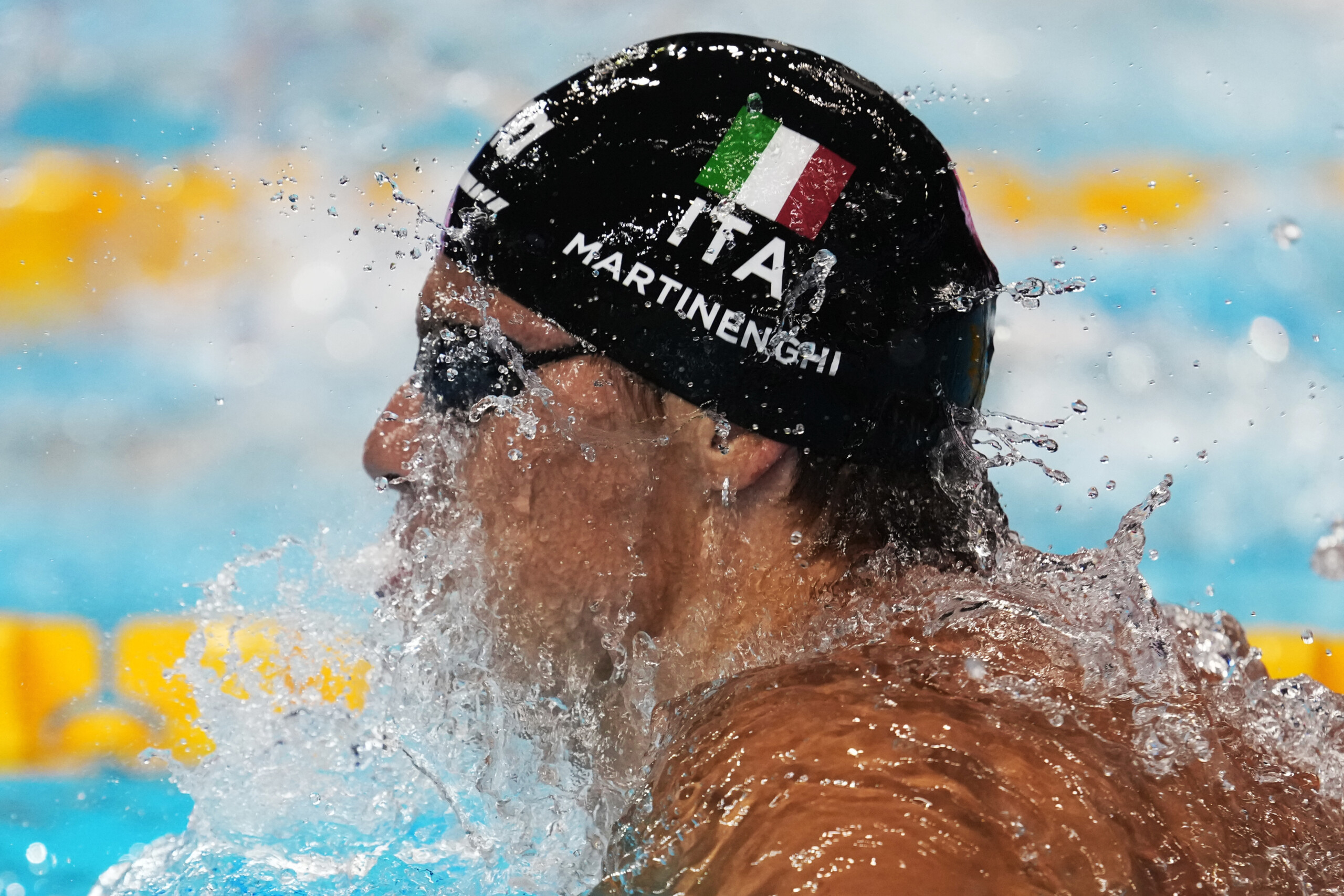 championnats du monde de natation a singapour martinenghi remporte largent au 100 m brasse lor revient au chinois qin scaled