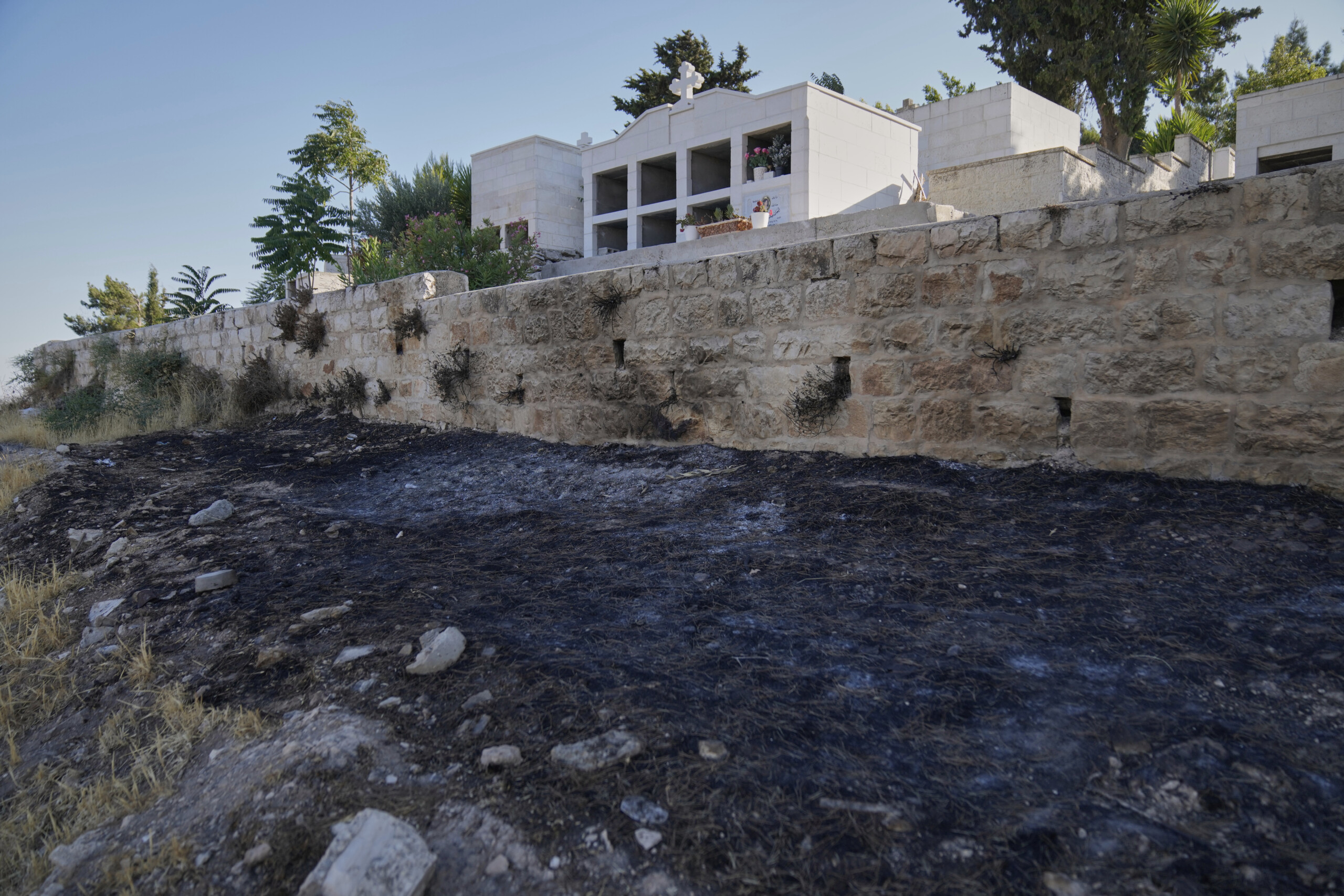 moyen orient attaque de colons a taybeh deux voitures incendiees scaled