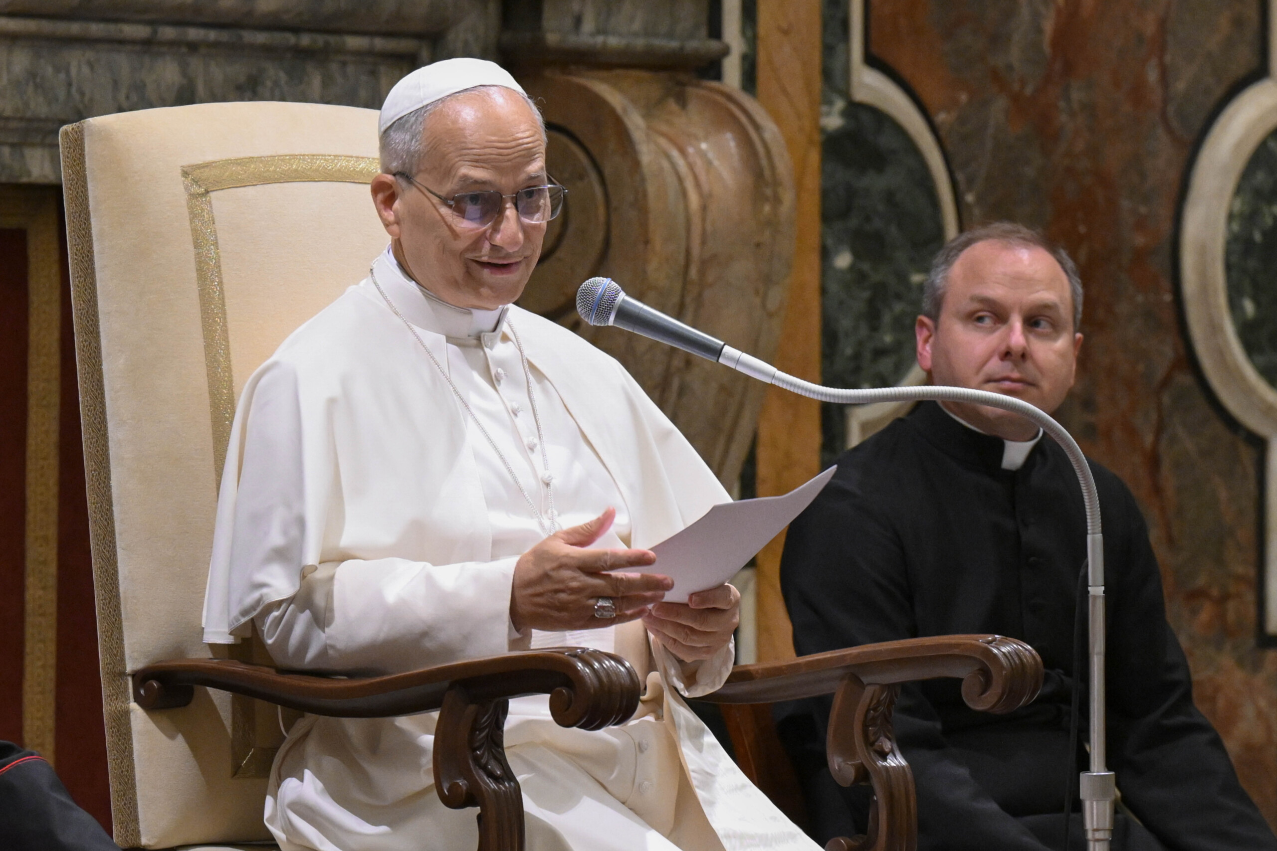 jubile le pape aux influenceurs reparez les reseaux et vainquez les fake news scaled