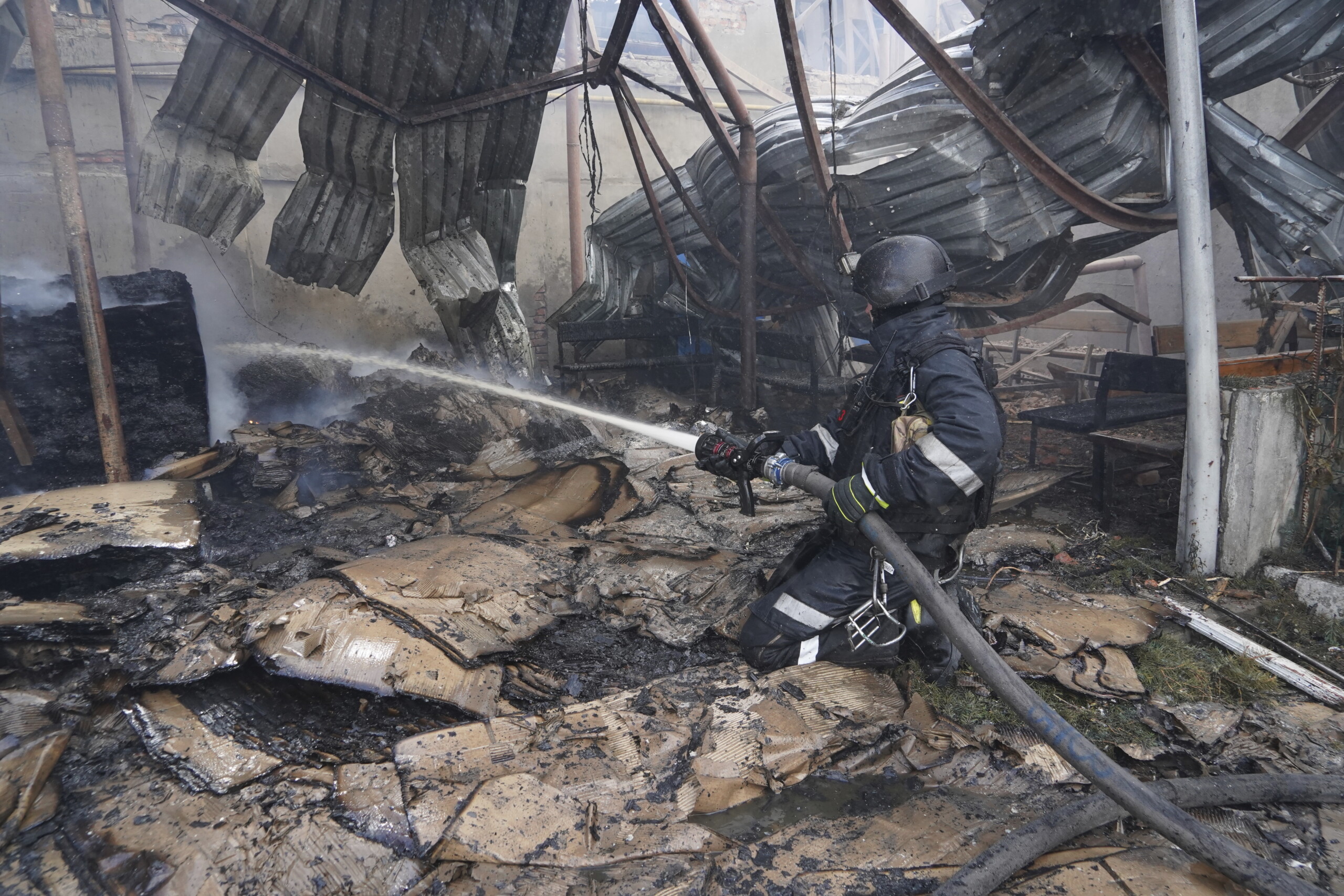 ukraine 2 morts et 1 blesse lors dune attaque russe dans la region de kharkiv scaled