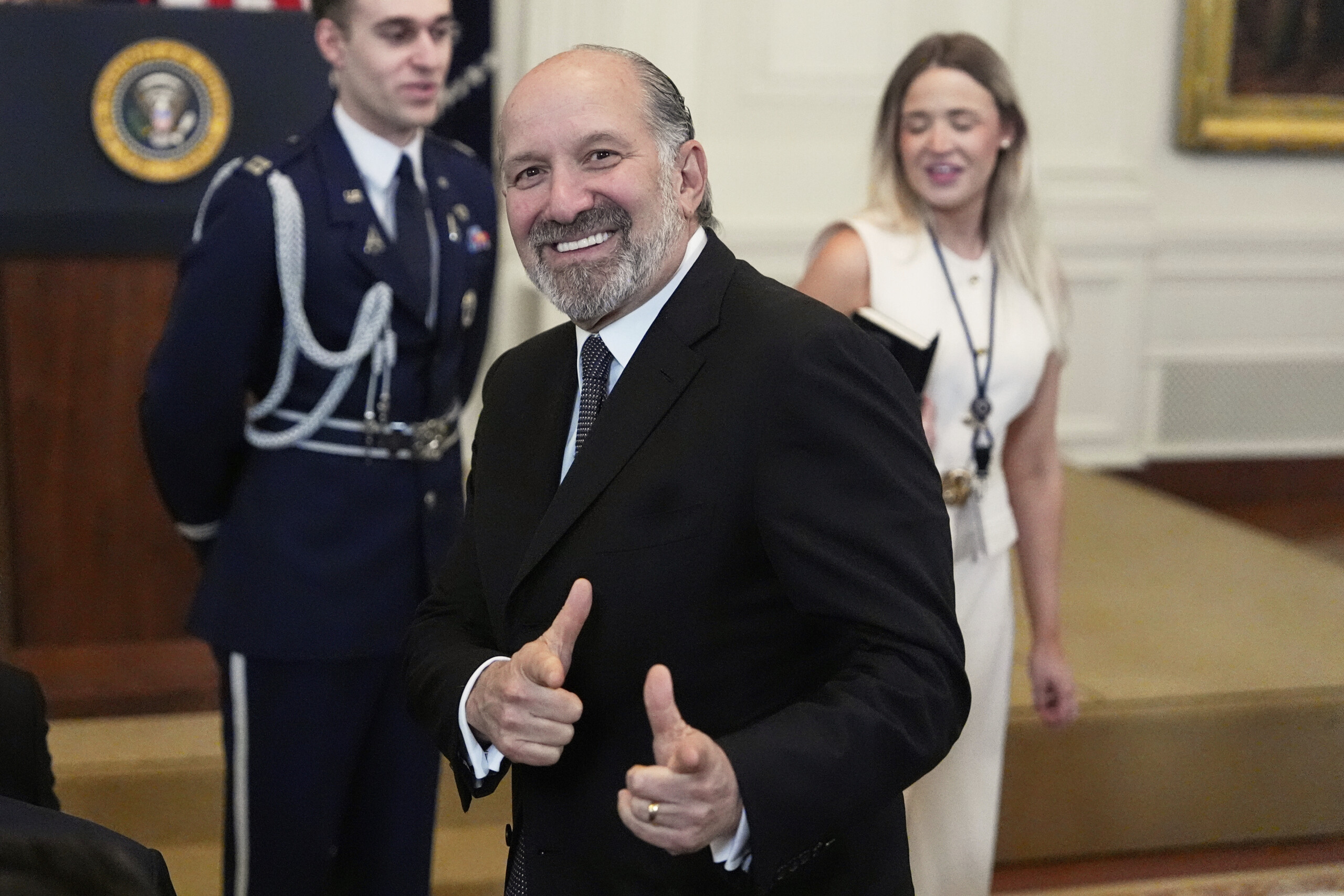 droits de douane lutnick il reste encore beaucoup a negocier avec lue scaled