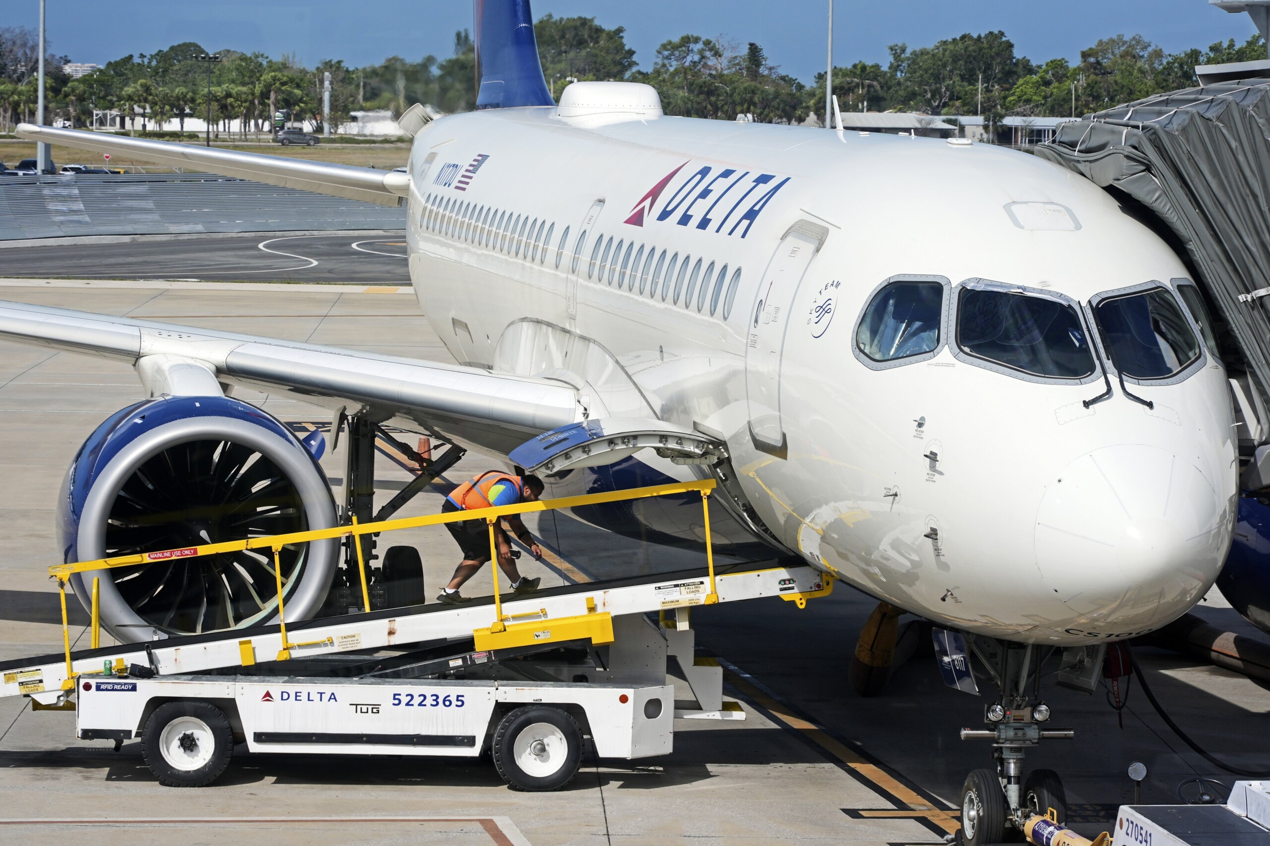 etats unis fortes turbulences sur un vol delta 25 passagers blesses scaled