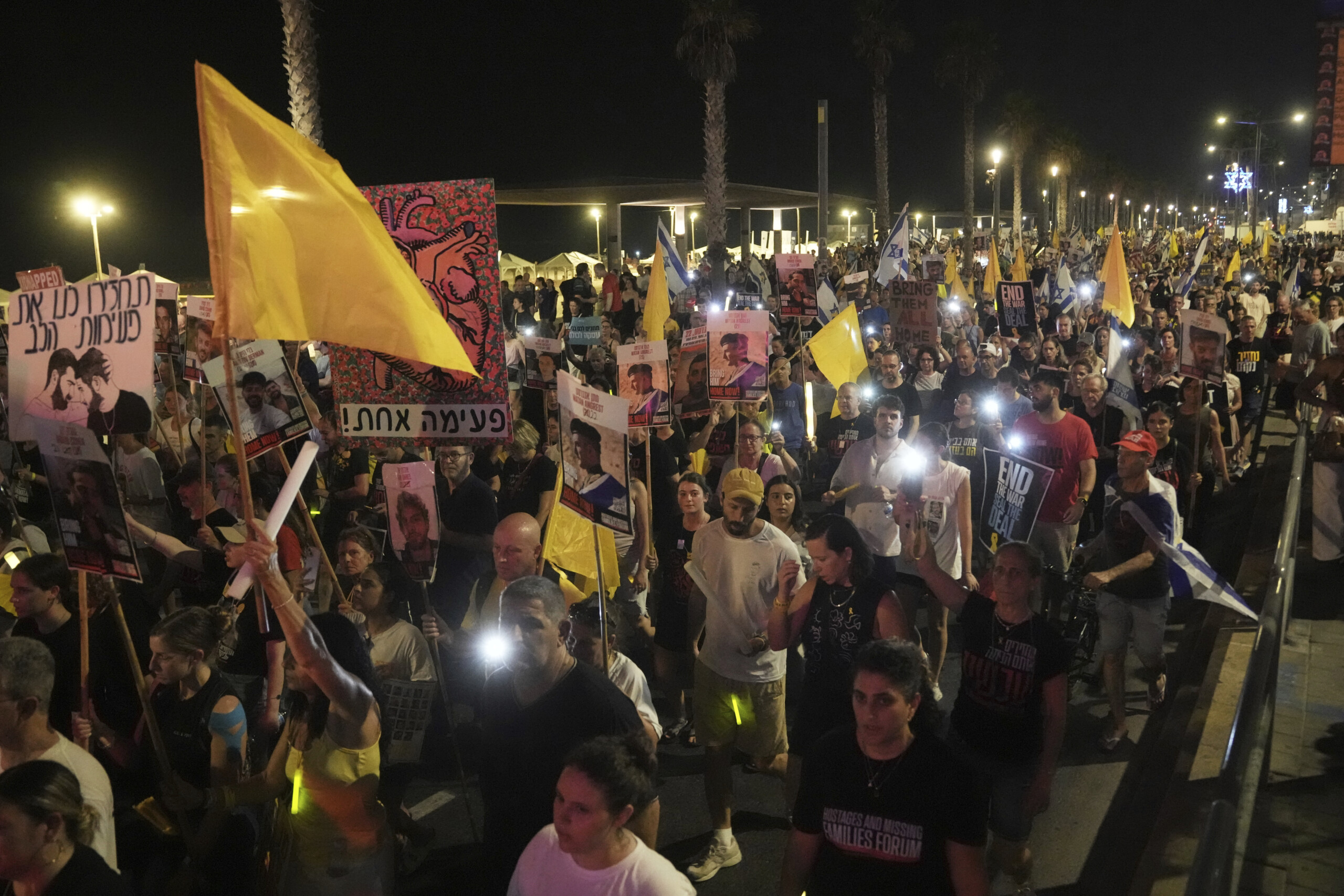 gaza manifestations a tel aviv les otages subissent un holocauste scaled