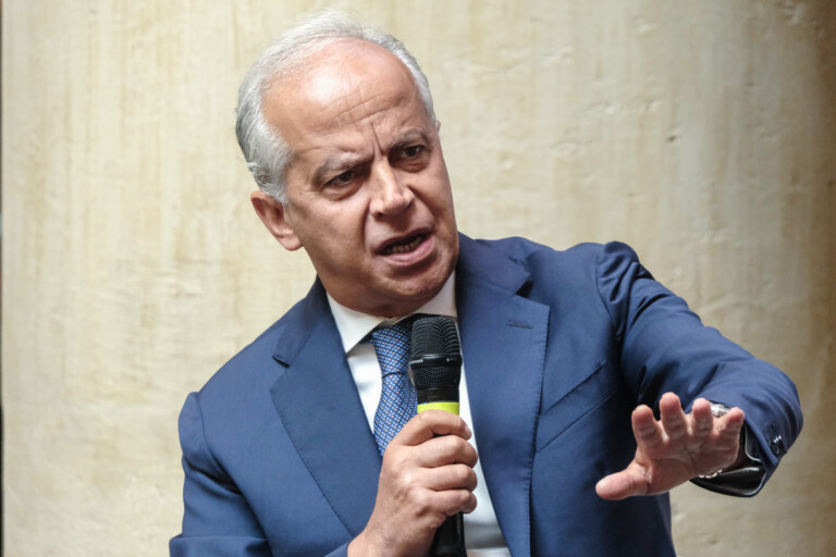 affaire almasri sources du ministere de linterieur aucune notification recue par piantedosi du tribunal des ministres