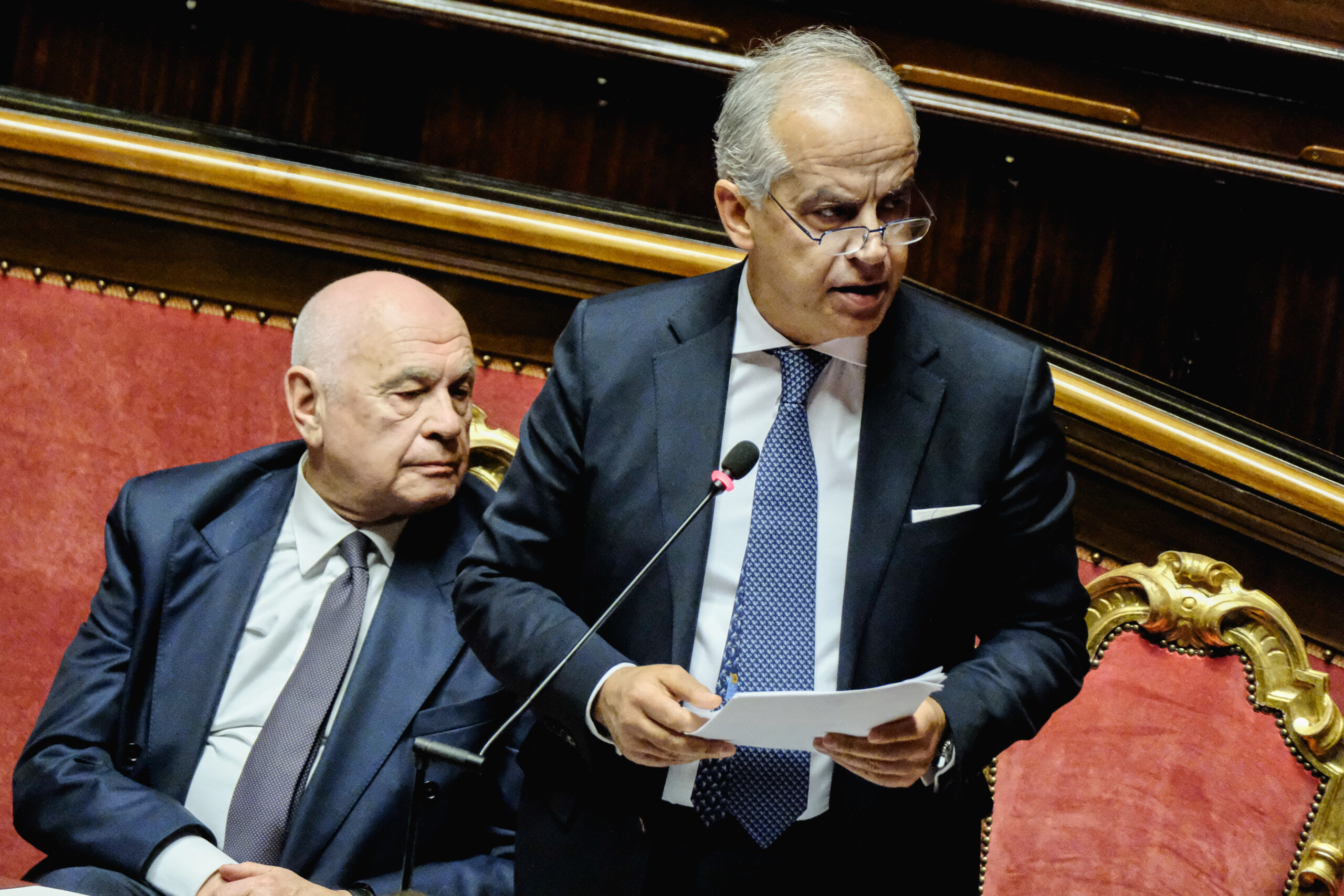 affaire almasri defense du gouvernement necessite de preserver linteret essentiel de letat scaled