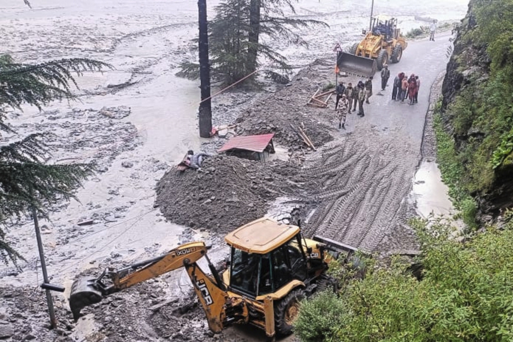 inde inondations dans le nord du pays des dizaines de disparus