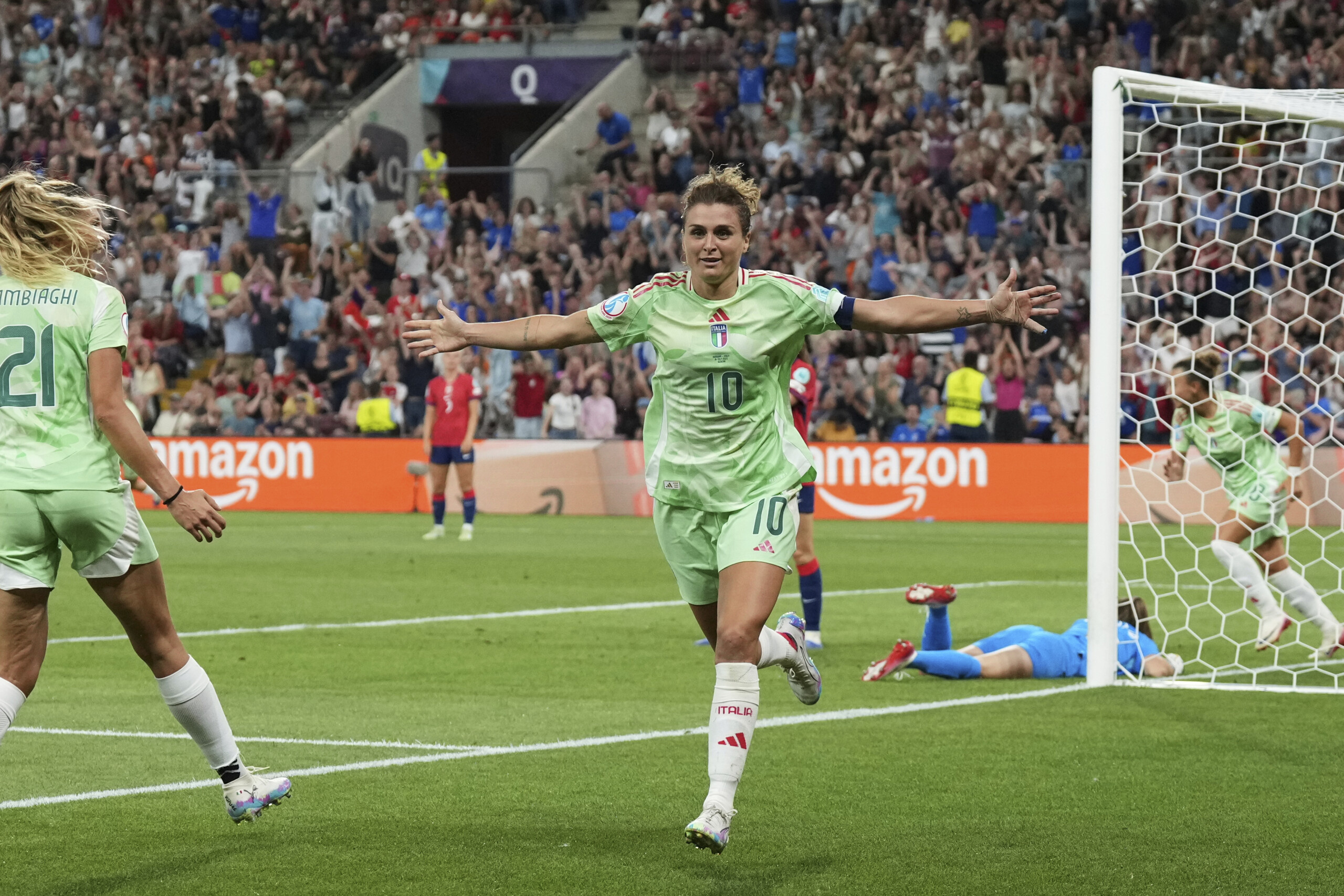 ballon dor girelli et cantore parmi les candidates italiennes scaled