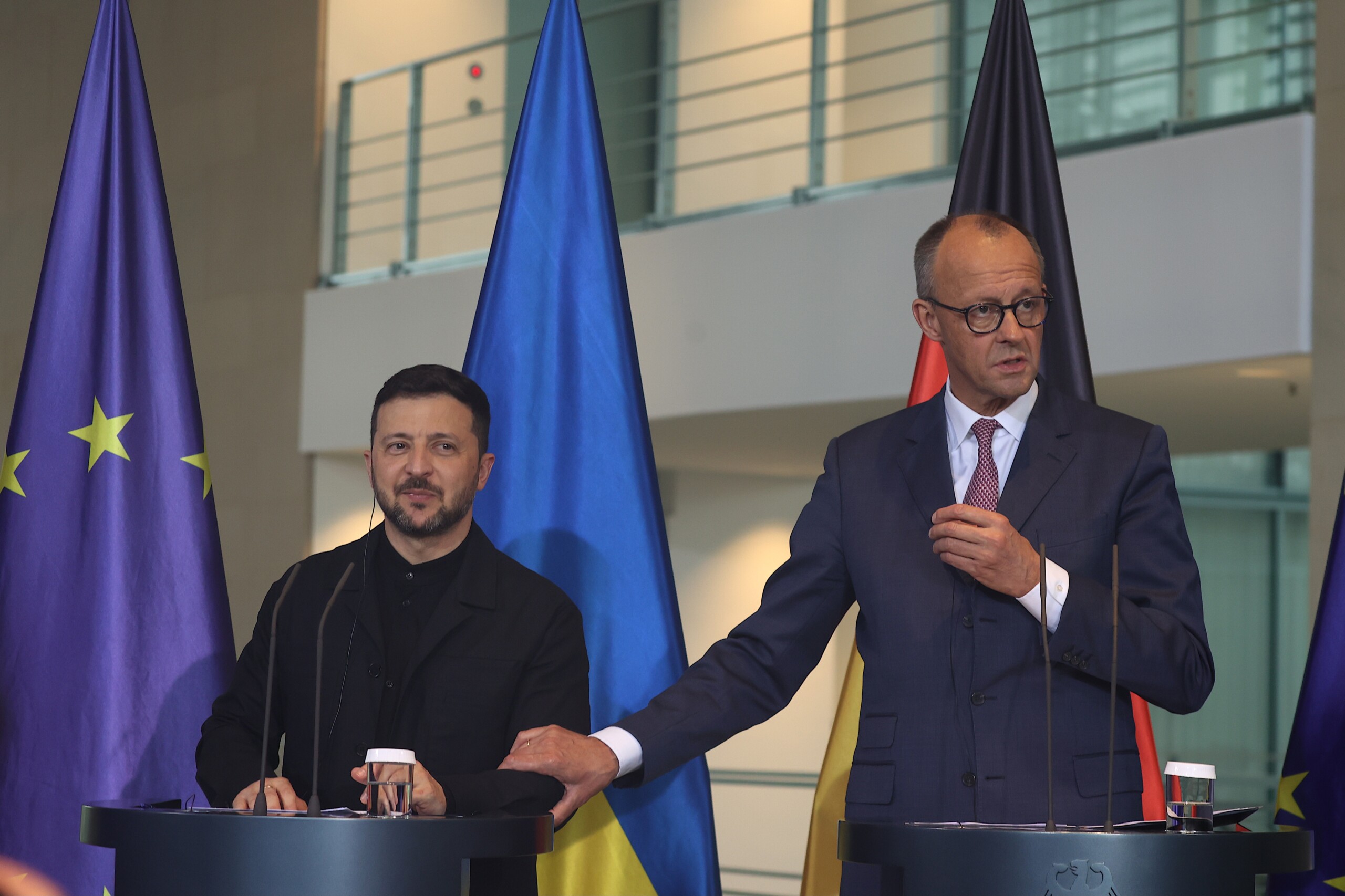 ukraine zelensky va parler avec merz contacts egalement avec litalie et la france scaled
