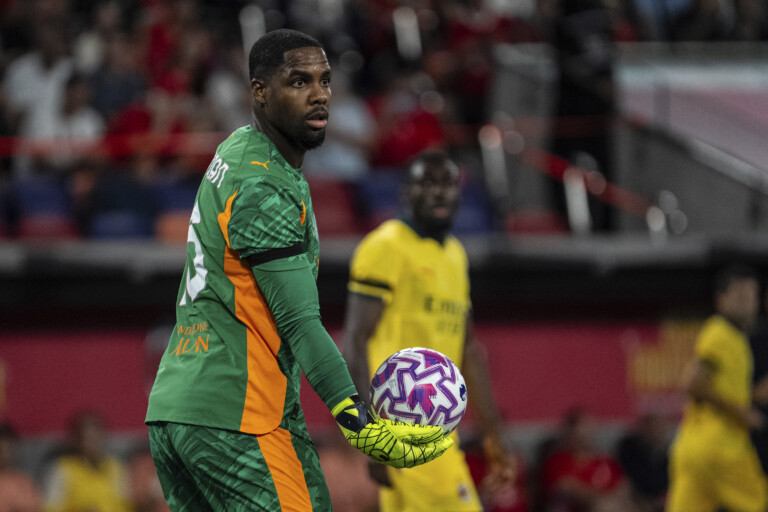 chelsea ecrase milan 4 1 lors dun match amical les rossoneri reduits a dix pendant 70 minutes