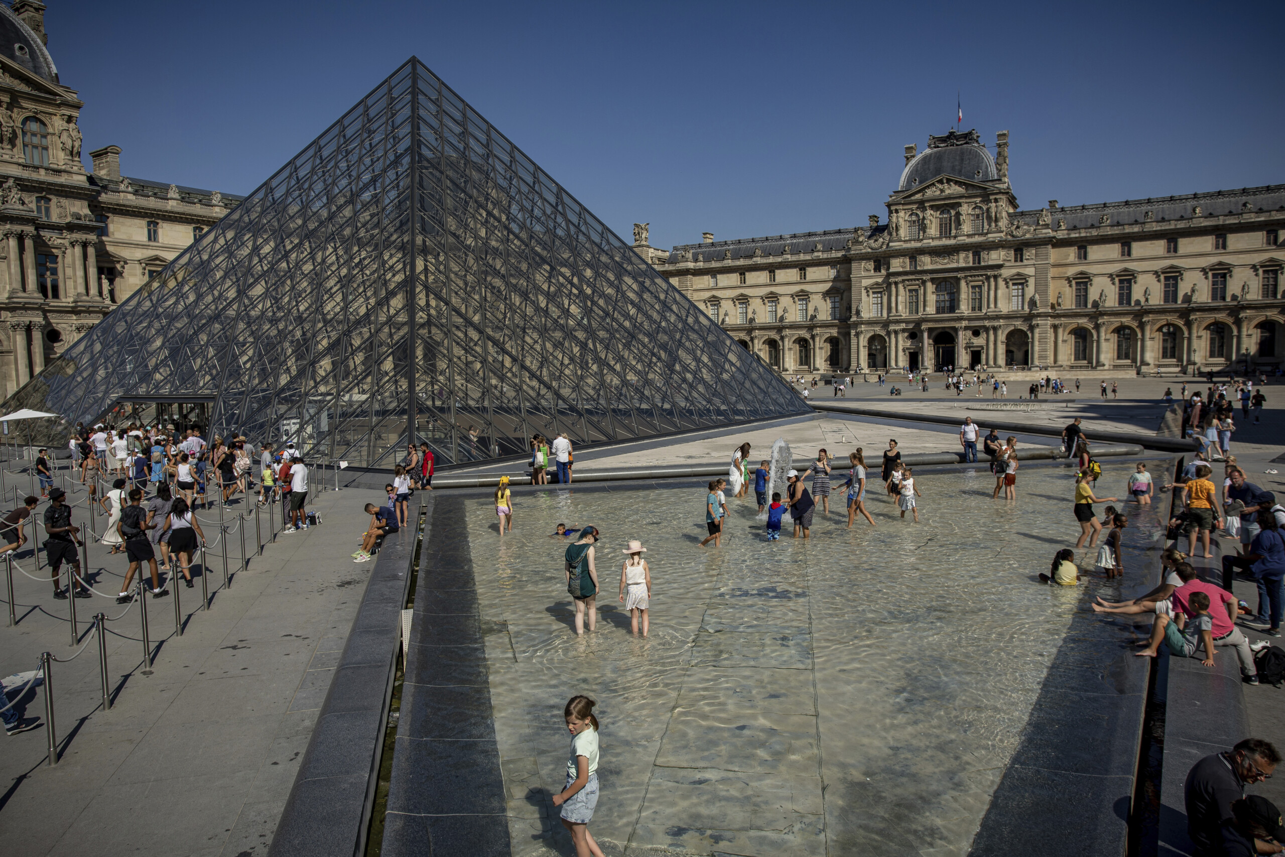chaleur en france des temperatures atteignant 42 c pour le troisieme jour consecutif scaled