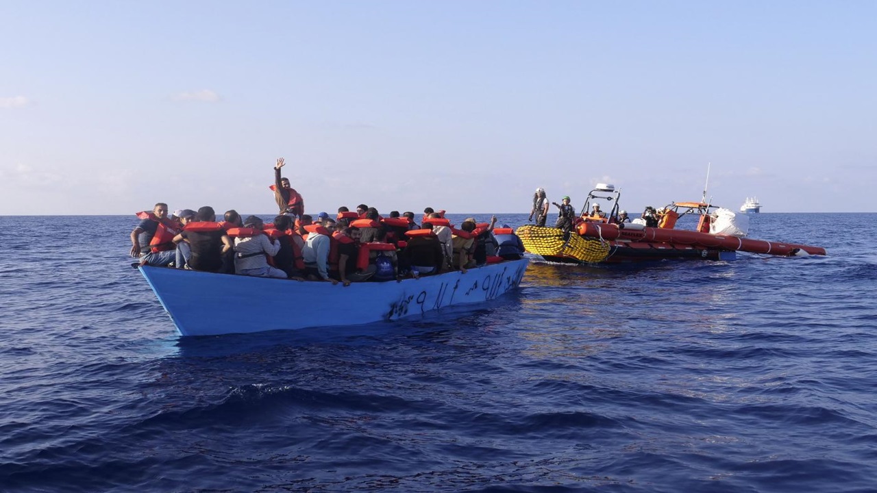 migrants naufrage au large de lampedusa au moins 20 morts