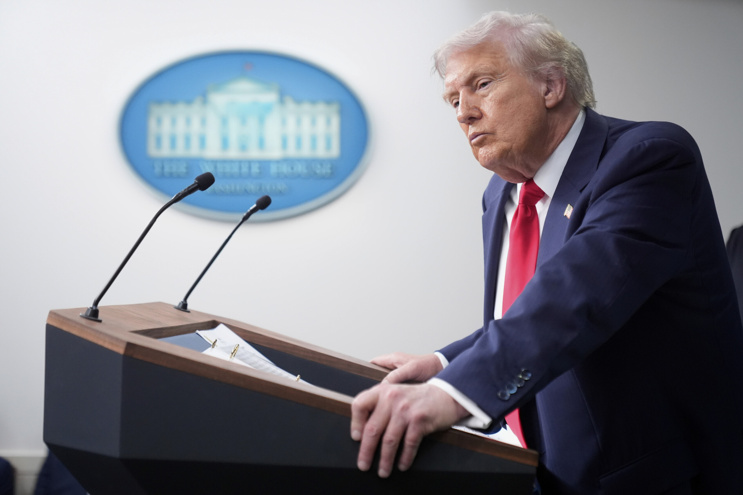 ukraine trump je vais bientot mentretenir avec les dirigeants de lue ils veulent parvenir a un accord scaled