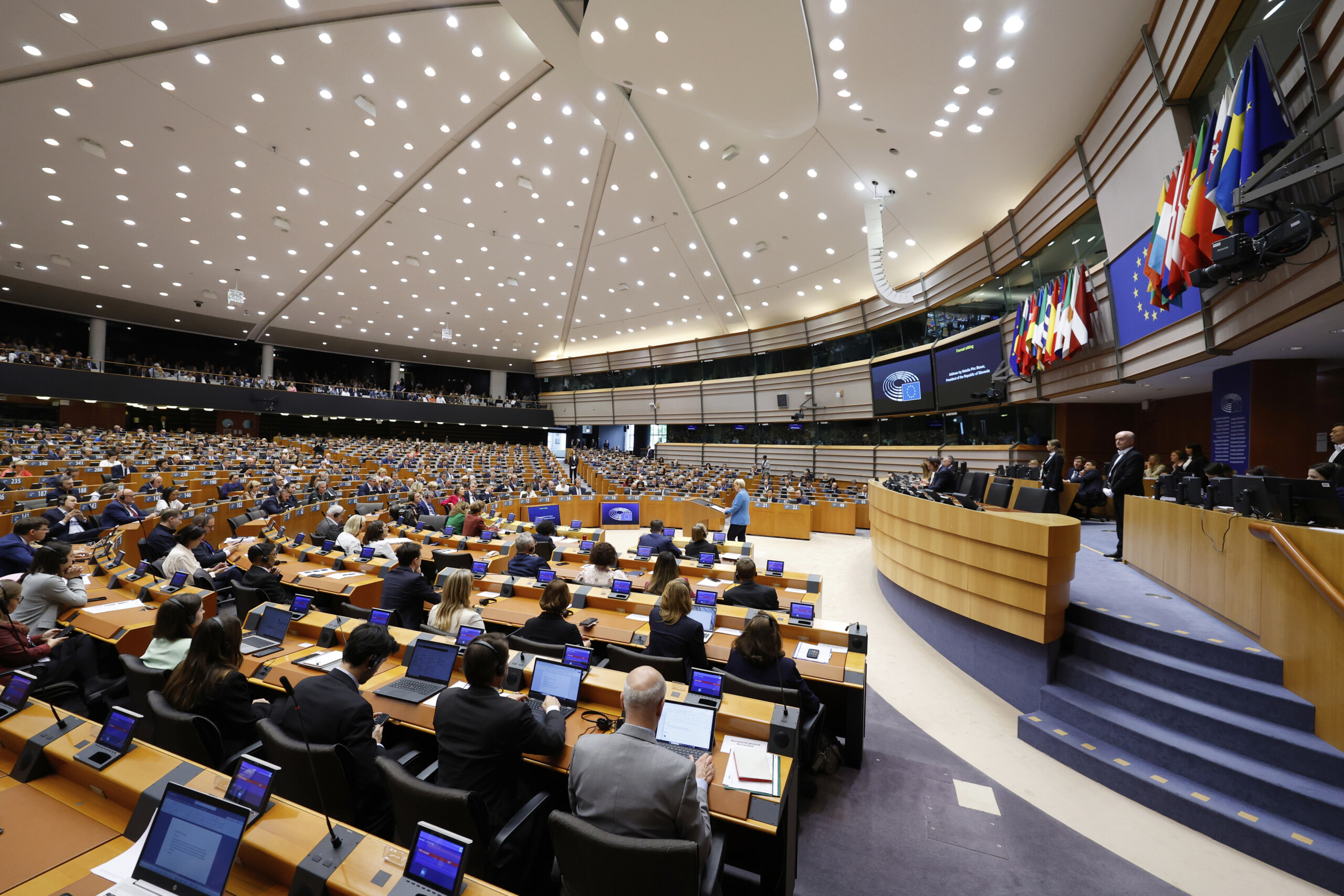 ukraine ue la pression sur moscou se poursuit nous travaillons a de nouvelles sanctions scaled