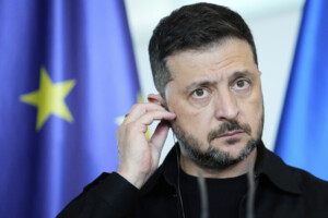 ukraine zelenzky moscou pourrait intensifier ses attaques a lapproche des negociations