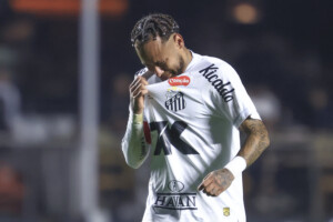 football neymar en larmes apres la defaite 6 0 contre vasco da gama une honte