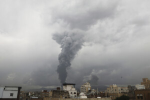 moyen orient houthis six morts et 86 blesses dans des raids israeliens a sanaa