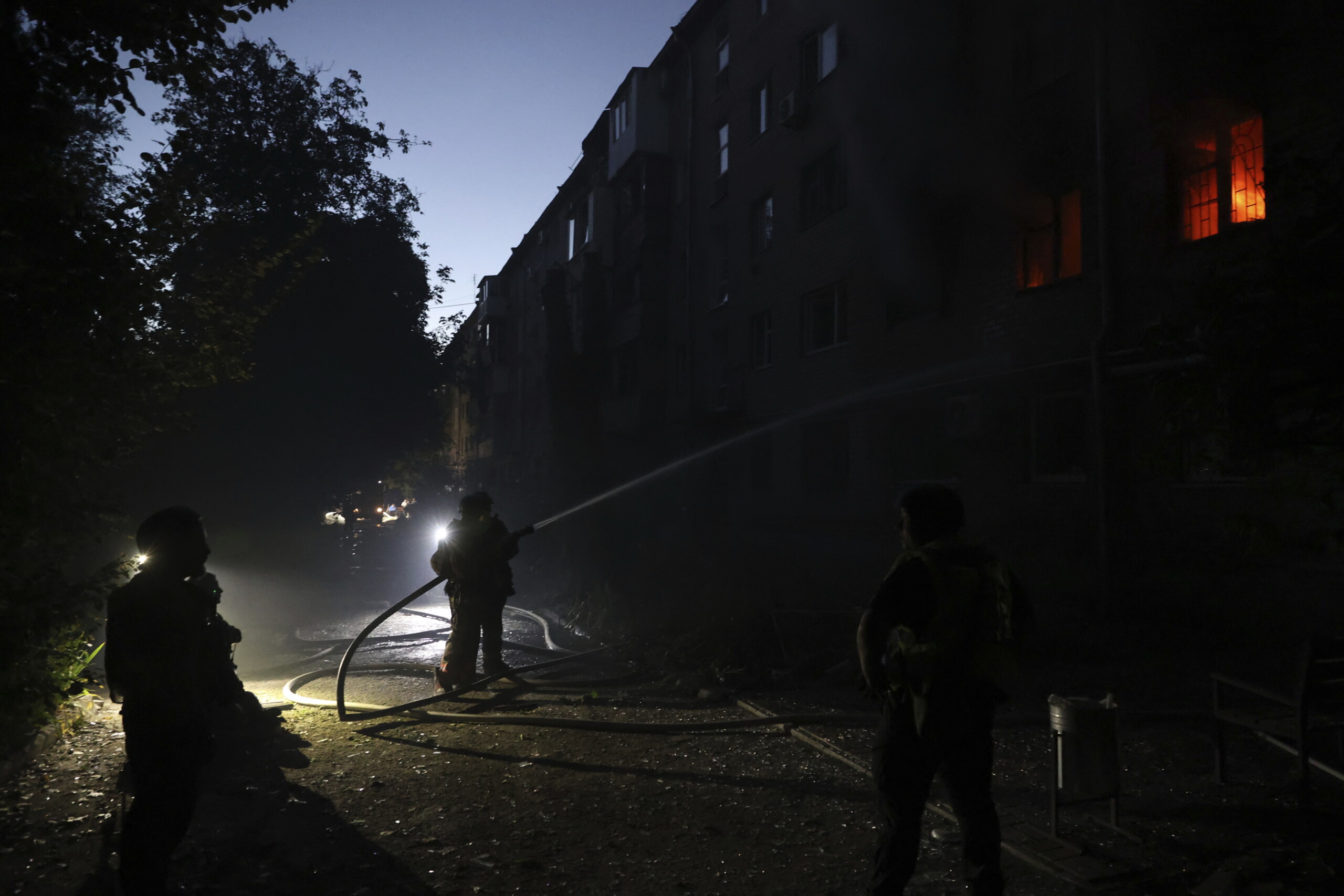 ukraine kiev deux morts dans des attaques russes sur la region de zaporizhzhia scaled