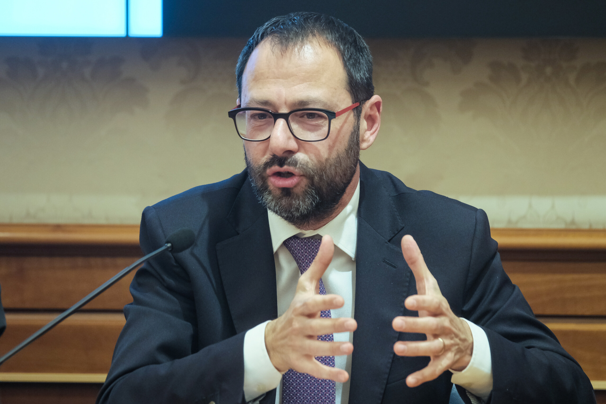 gaza patuanelli m5s le gouvernement doit garantir la securite des italiens a bord de la flottille scaled
