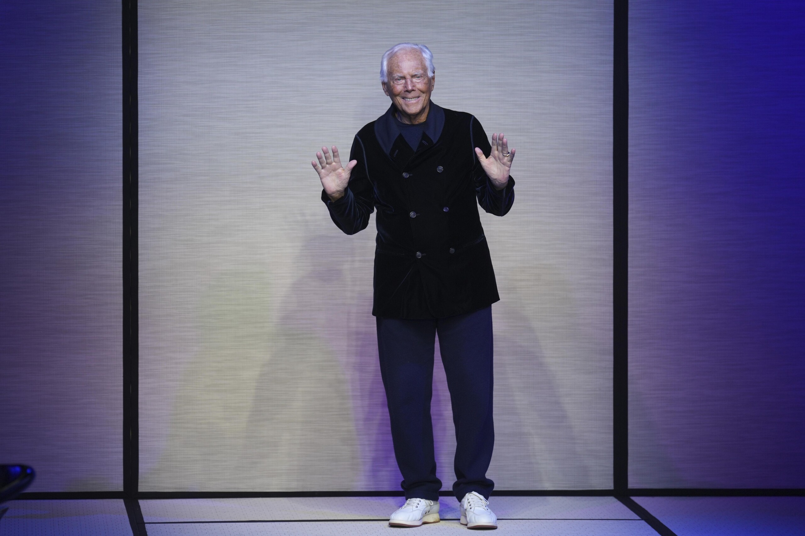 mode giorgio armani est decede scaled