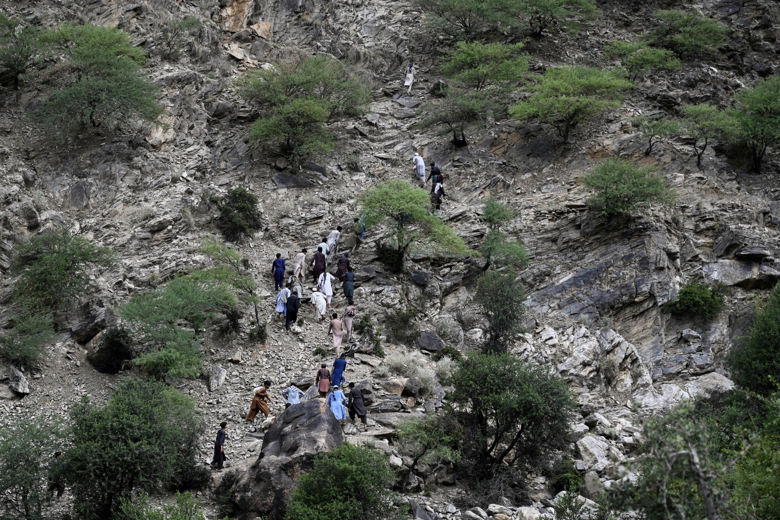 seismes le nombre de morts en afghanistan depasse les 2 200 scaled