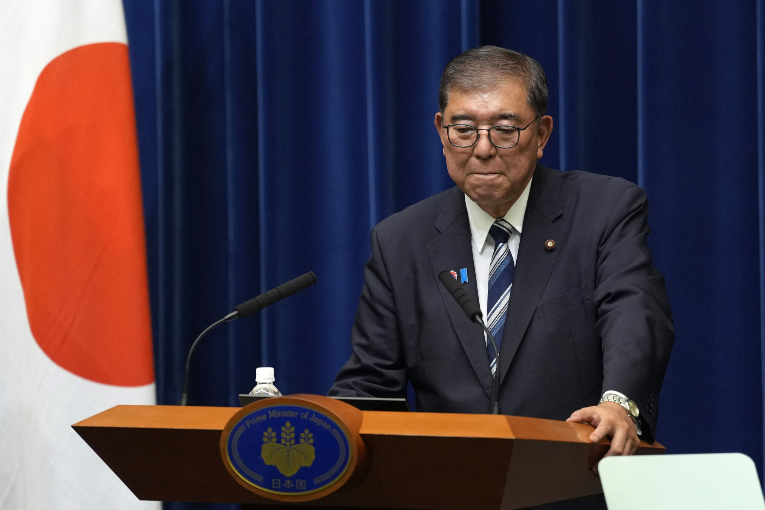 japon le premier ministre ishiba confirme sa decision de demissionner scaled