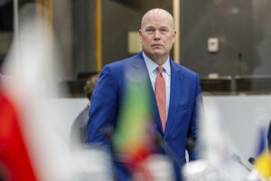 pologne ambassadeur americain aupres de lotan nous sommes aux cotes de nos allies