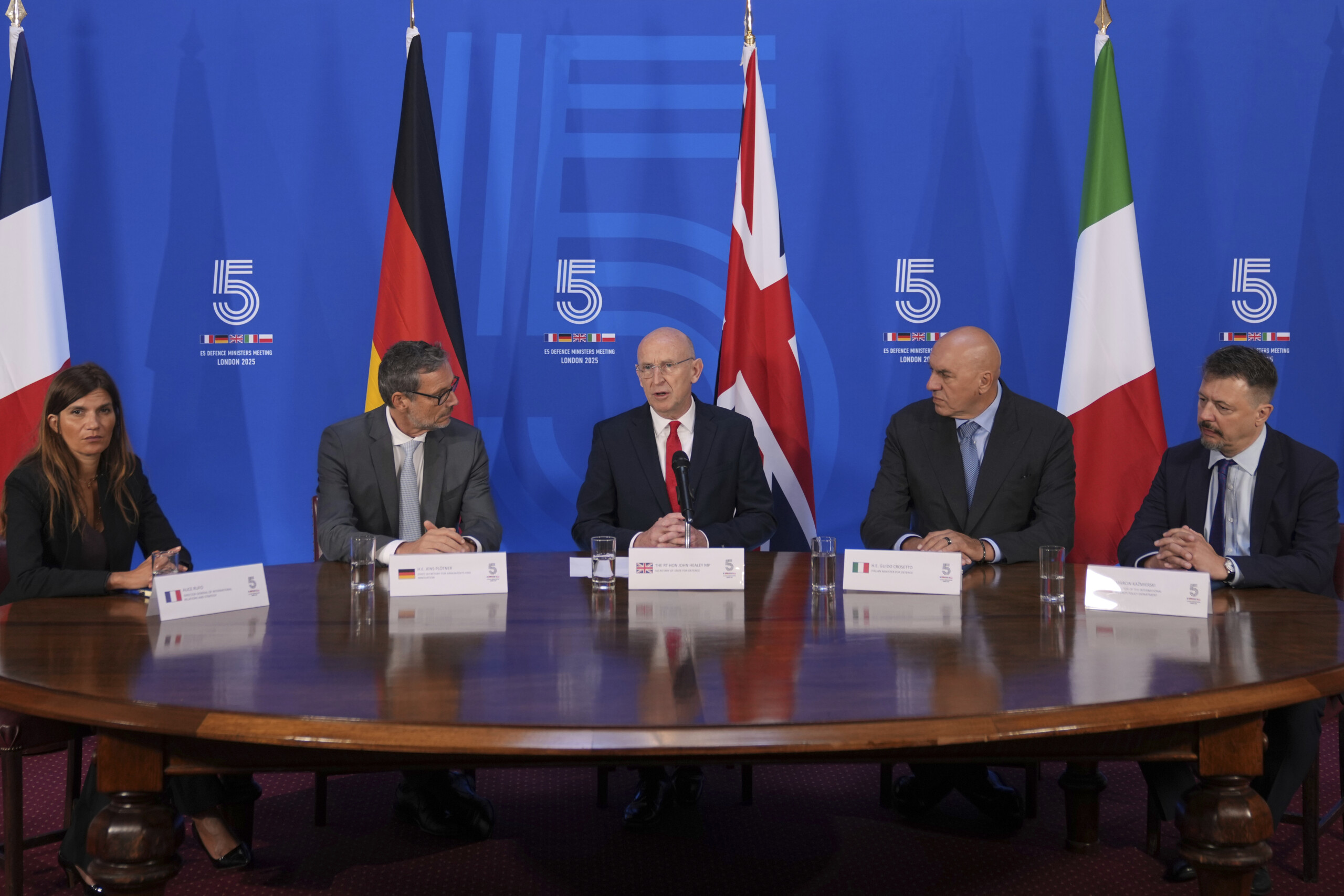 ukraine groupe de defense e5 poutine nous met une nouvelle fois a lepreuve scaled