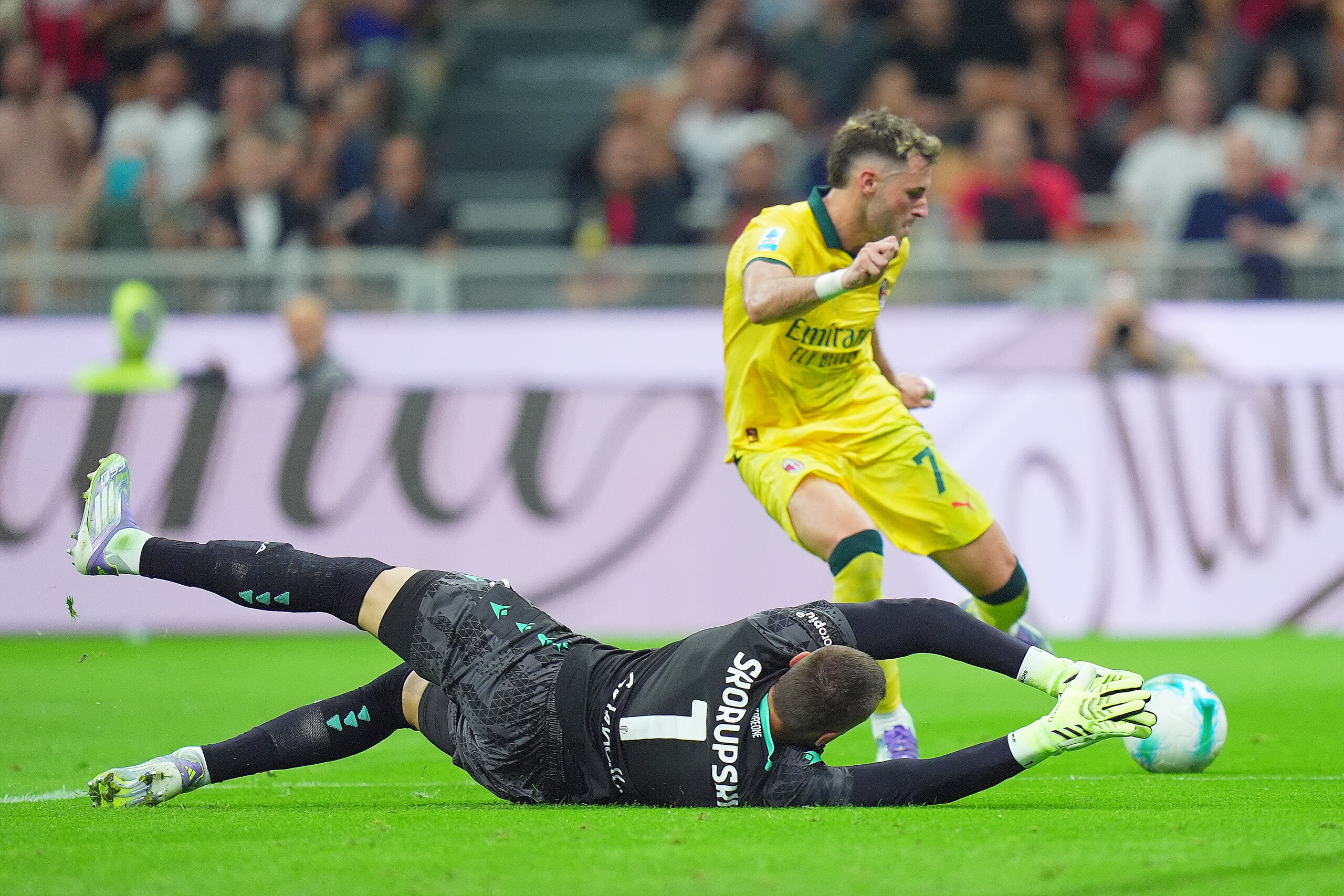 football serie a milan bologne 1 0 avec le premier but de modric scaled