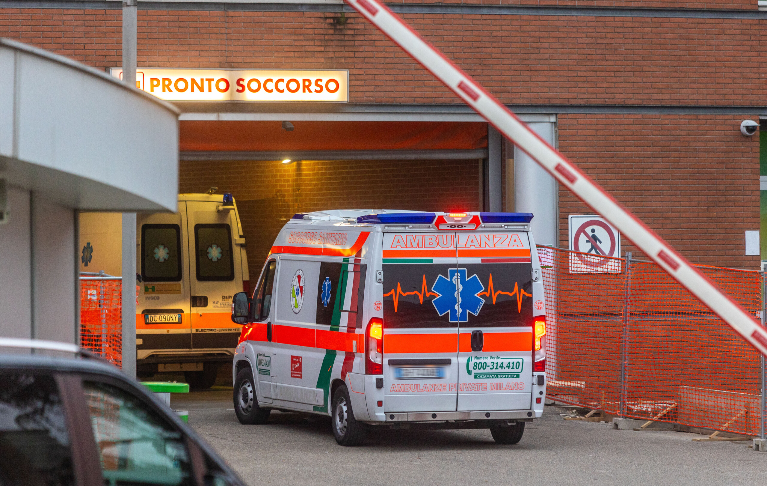 milan un homme se jette du balcon et tue une femme de 83 ans un homme de 70 ans blesse scaled