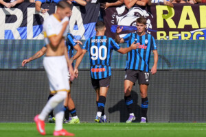 serie a atalanta lecce 4 1 premiere victoire pour les bergamasques