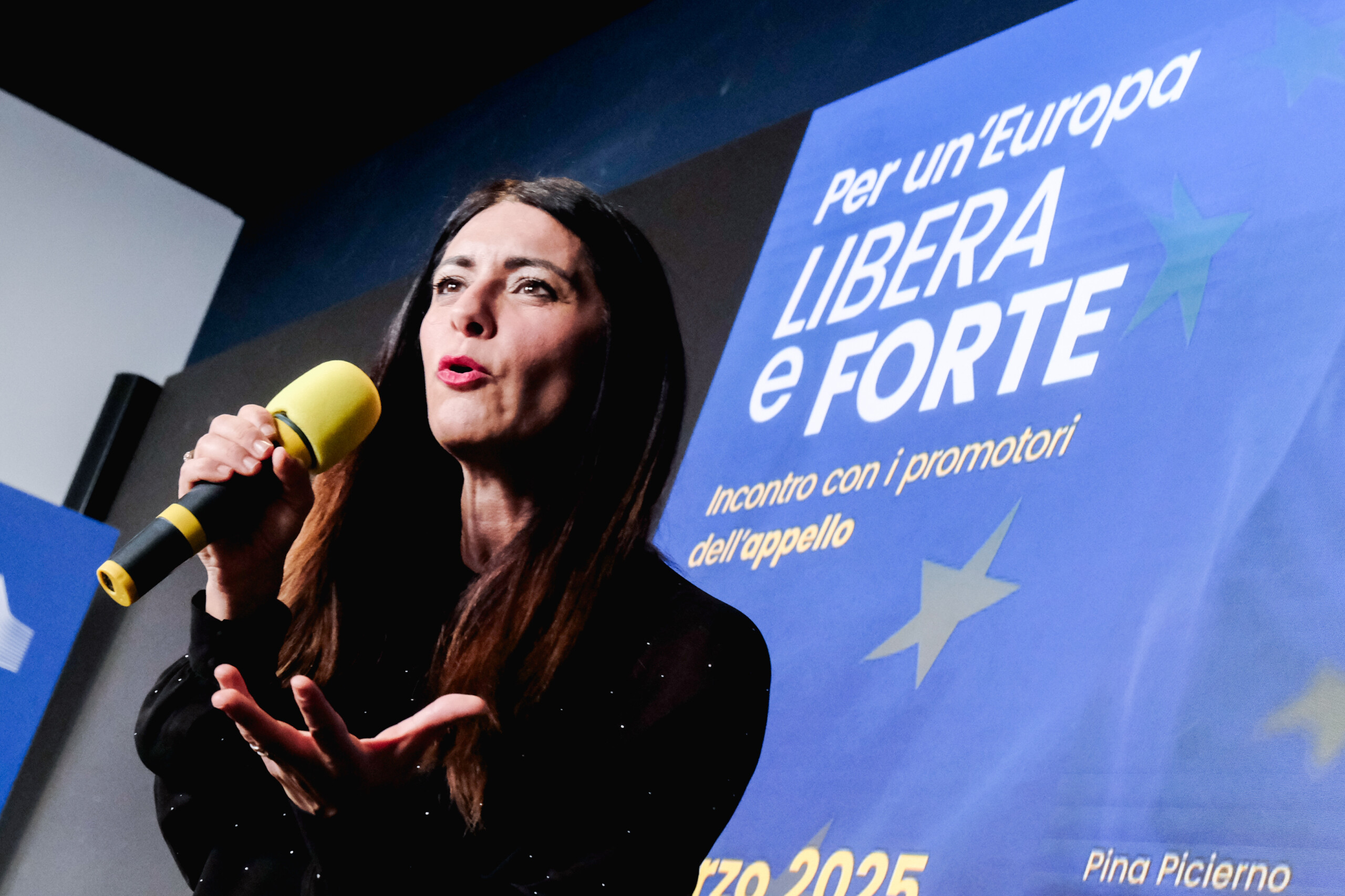 ue picierno poutine et les despotes nous menacent plus deurope pour defendre les democraties scaled