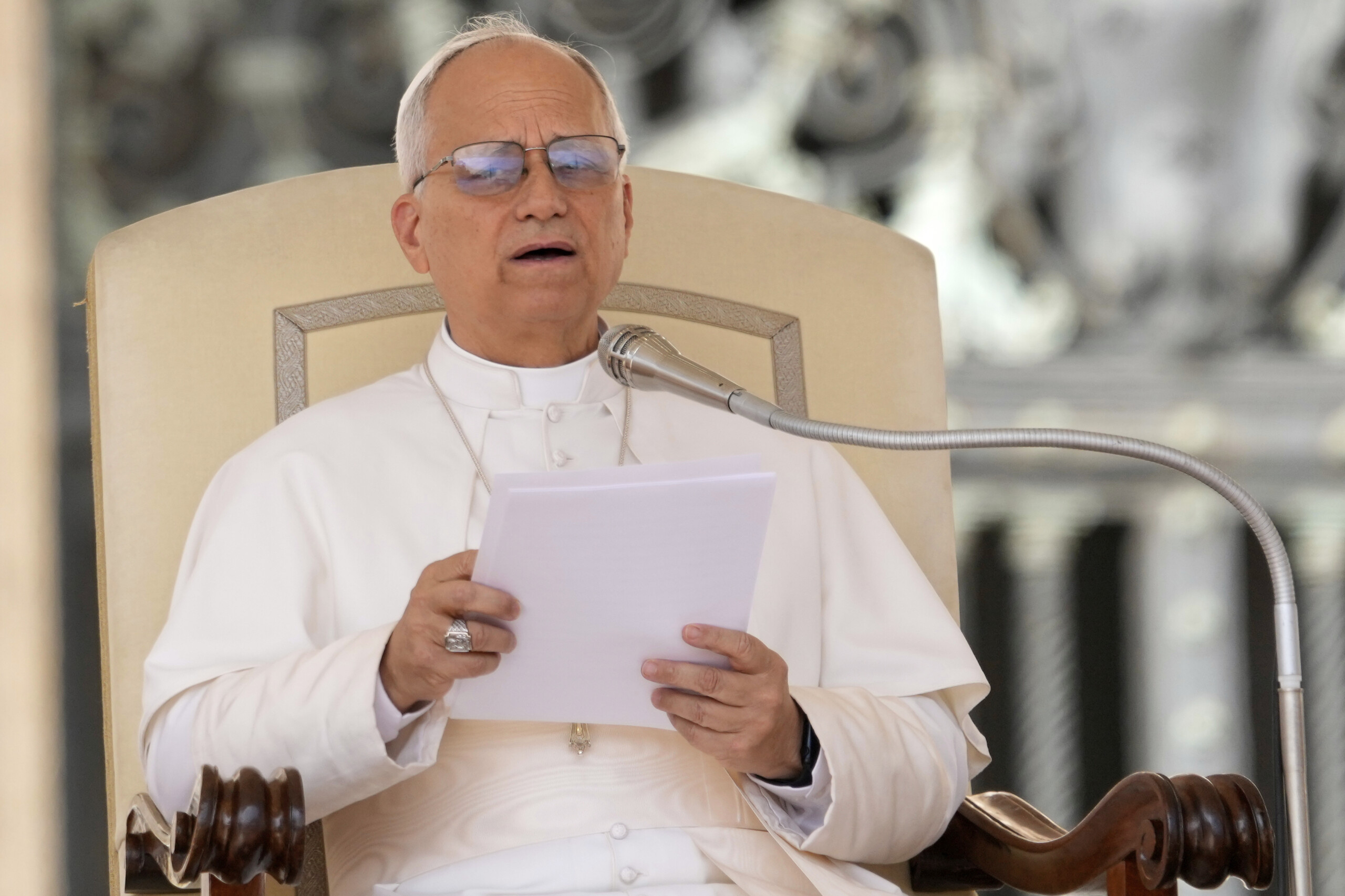 gaza pope leo xiv proches dun peuple qui survit dans des conditions inacceptables respectons le droit humanitaire scaled