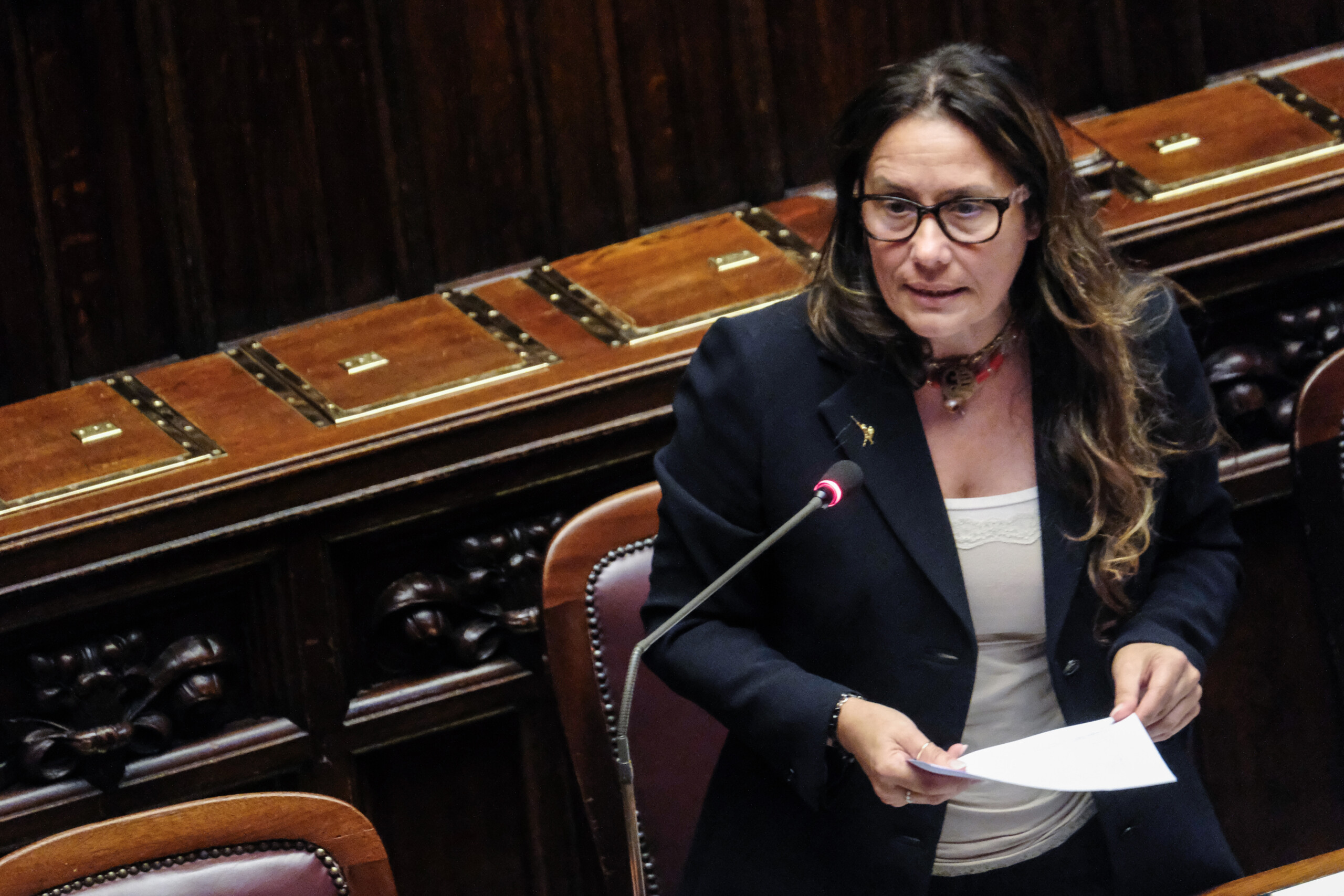 alzheimer locatelli il est important de garantir un soutien et des services adequats scaled