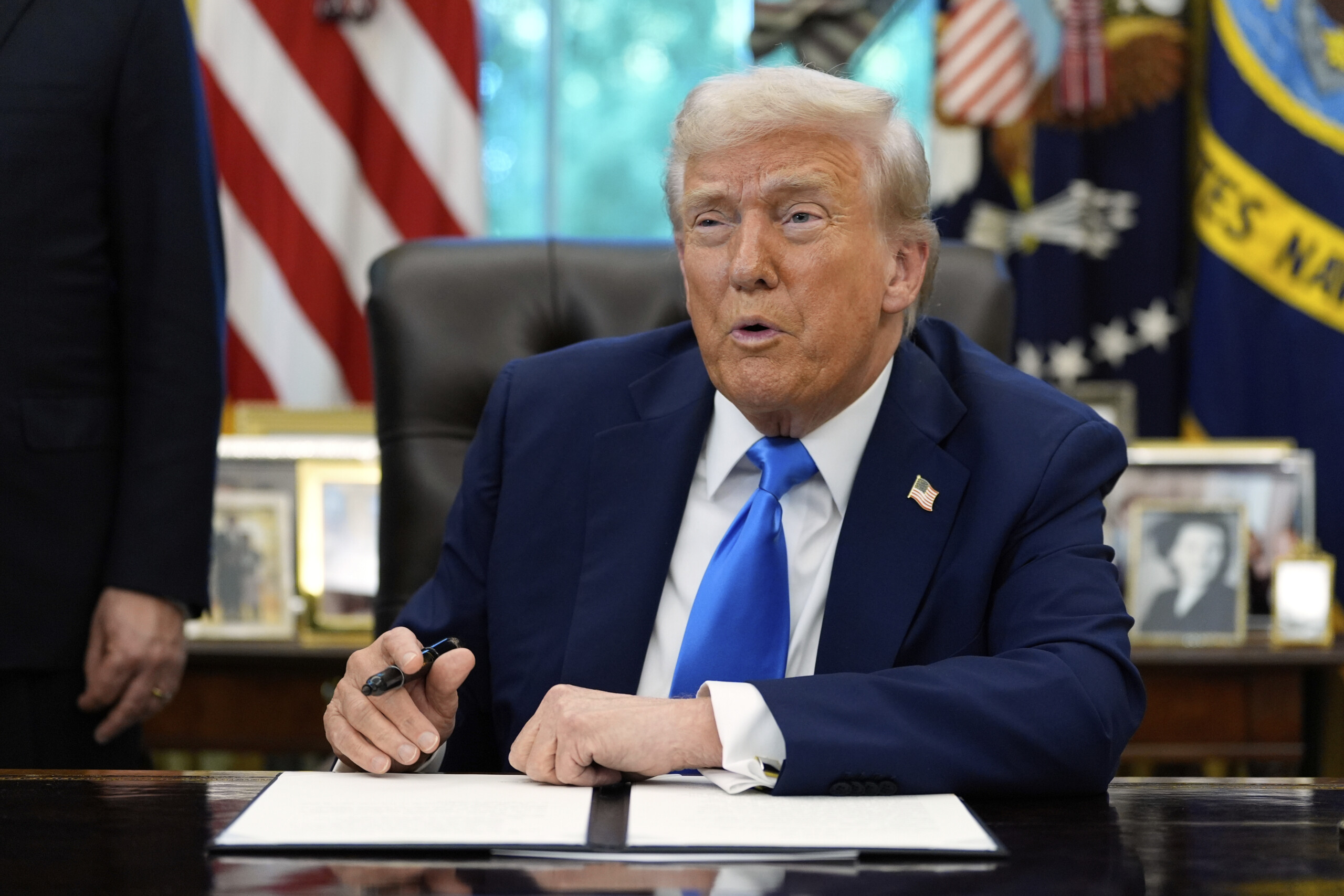etats unis trump nouvelle taxe sur les visas pour les travailleurs uniquement pour les nouveaux demandeurs scaled