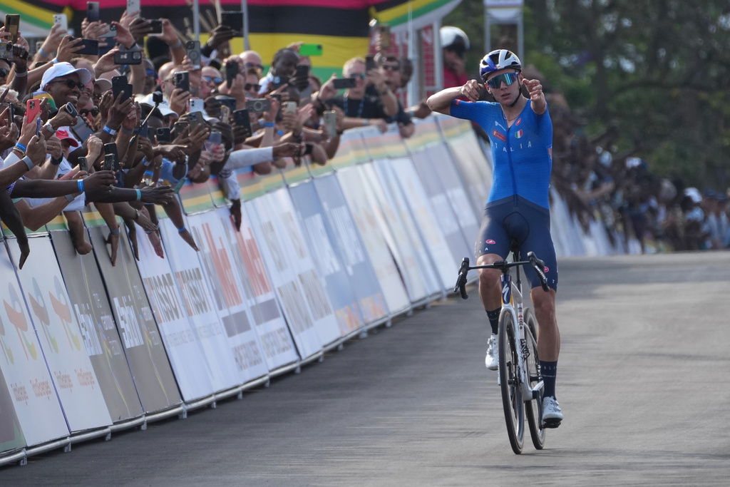 championnats du monde de cyclisme le finlandais triomphe chez les moins de 23 ans premiere medaille dor pour litalie