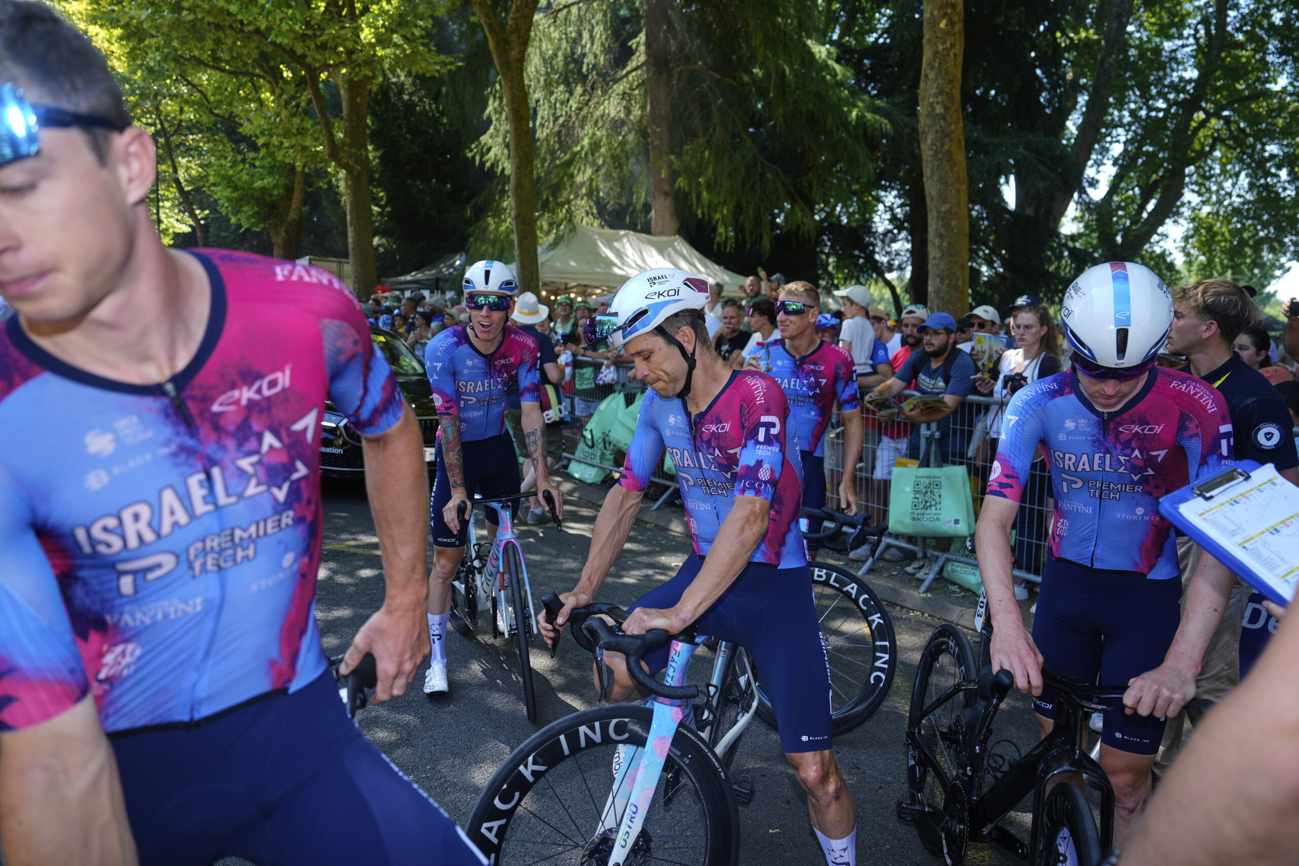 cyclisme giro dellemilia lequipe israel premier tech ne sera pas au depart scaled