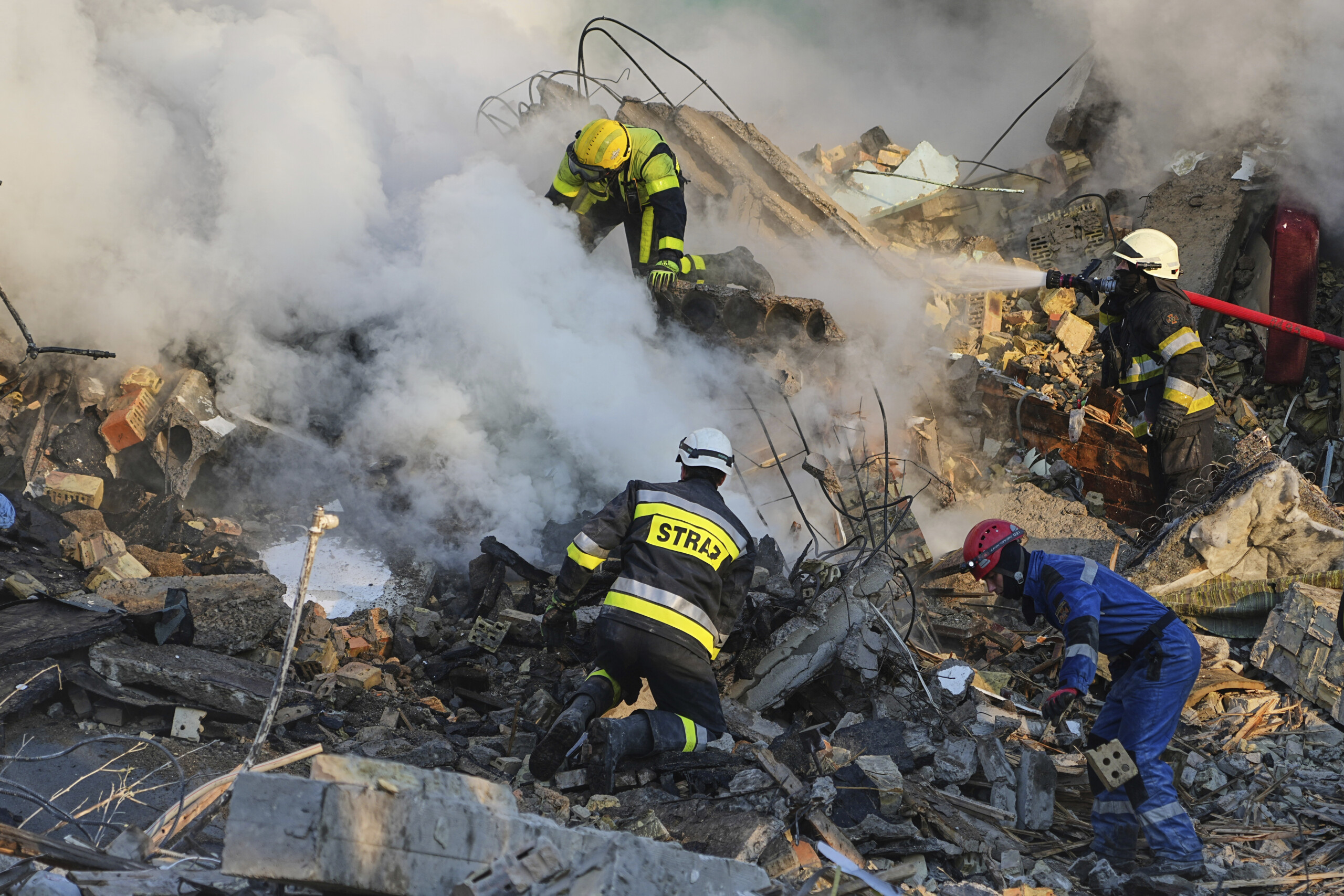 ukraine kiev deux morts et dix blesses apres une attaque russe scaled