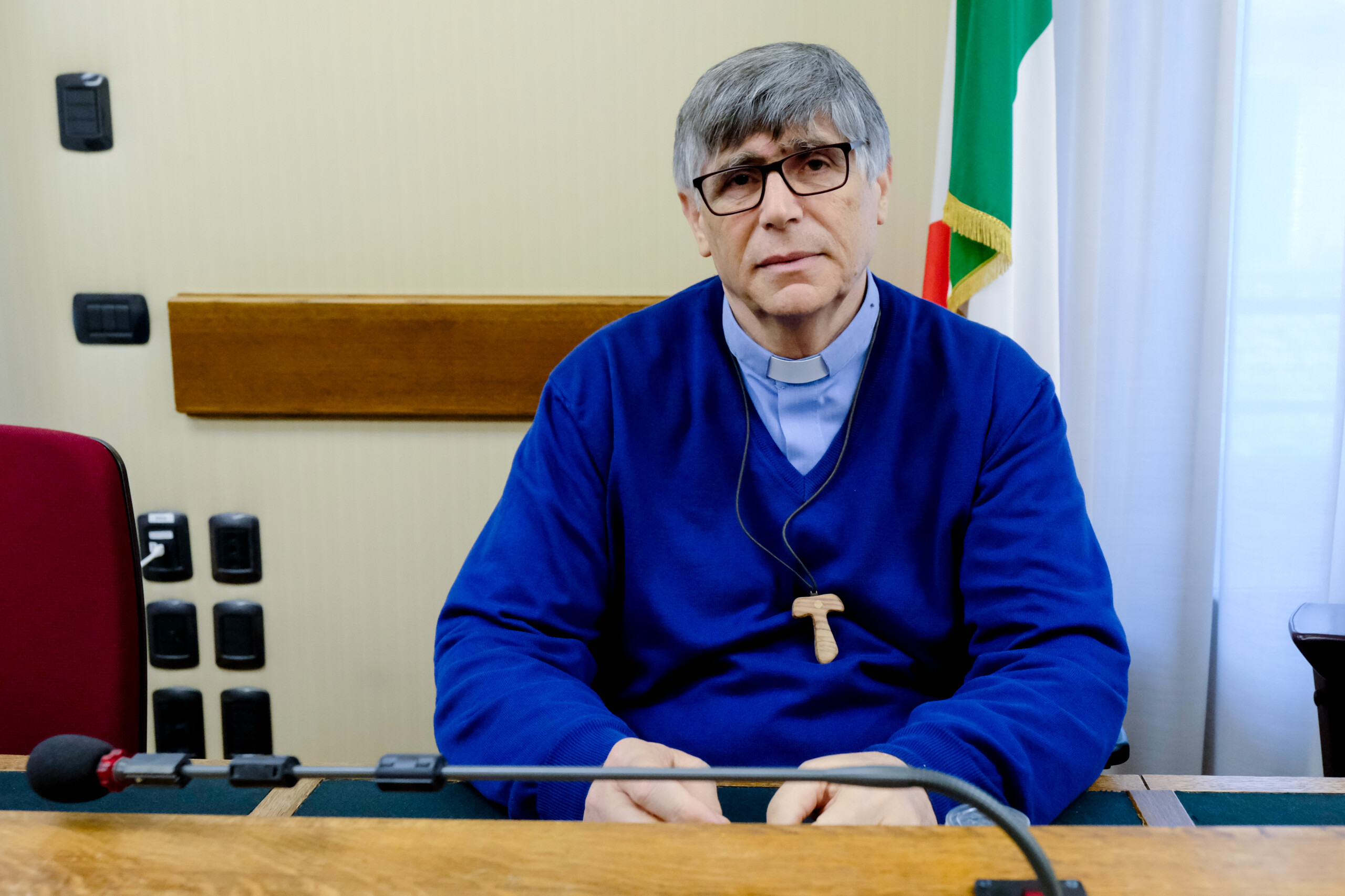 caivano pere patriciello javais peur avant tout pour les enfants scaled