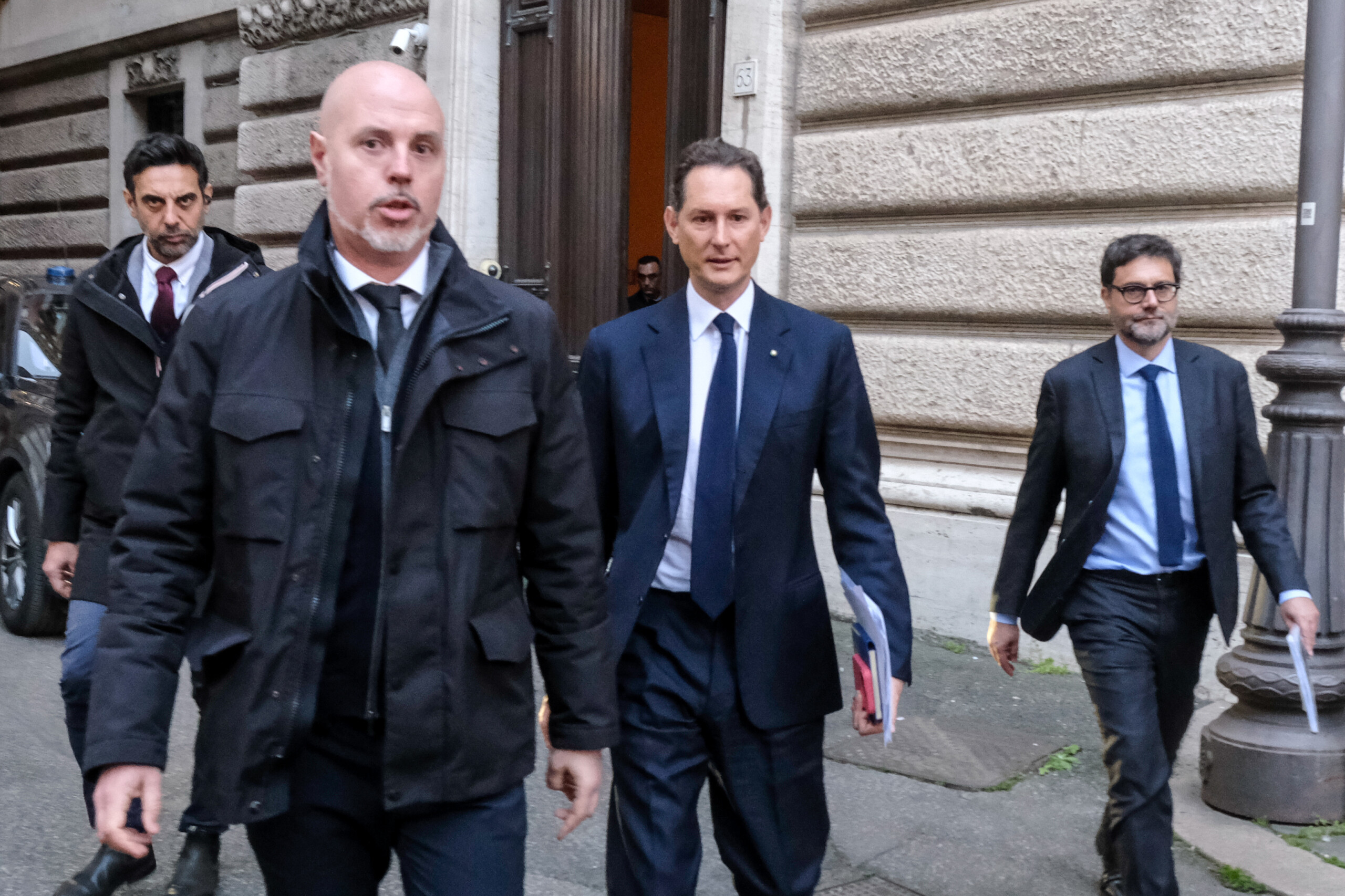 stellantis fiom cgil 9 600 employes perdus au cours des quatre dernieres annees scaled