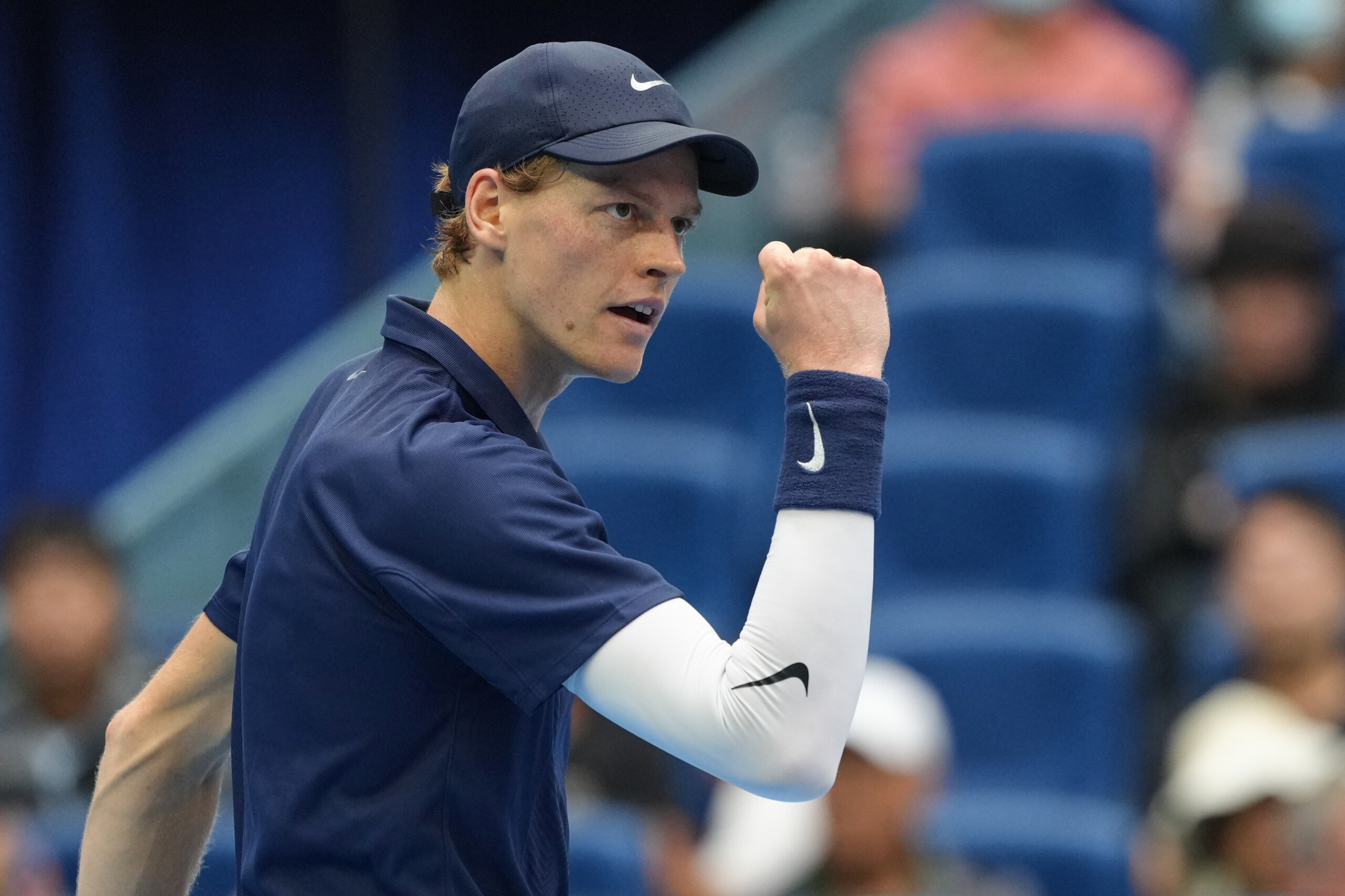 tennis atp pekin sinner bat marozsan et accede aux demi finales scaled