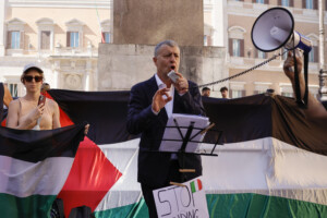 flottille scotto au premier signal darret disrael nous nous arreterons