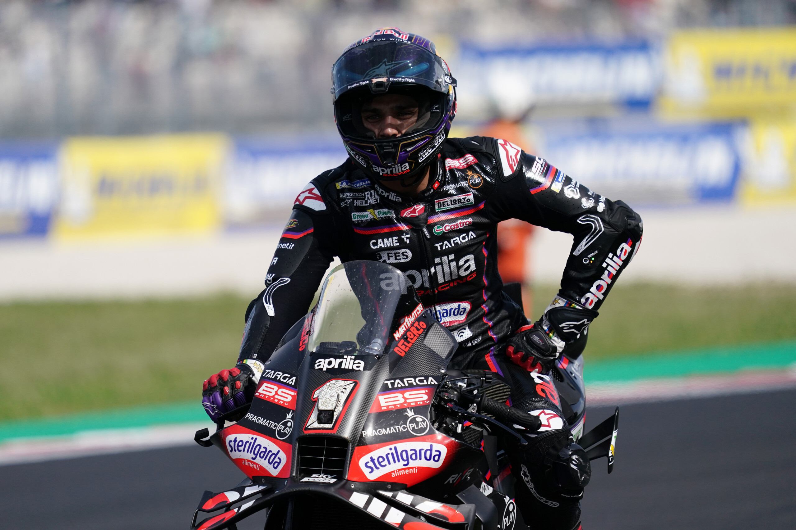 motogp martin opere a la clavicule duree de convalescence incertaine scaled