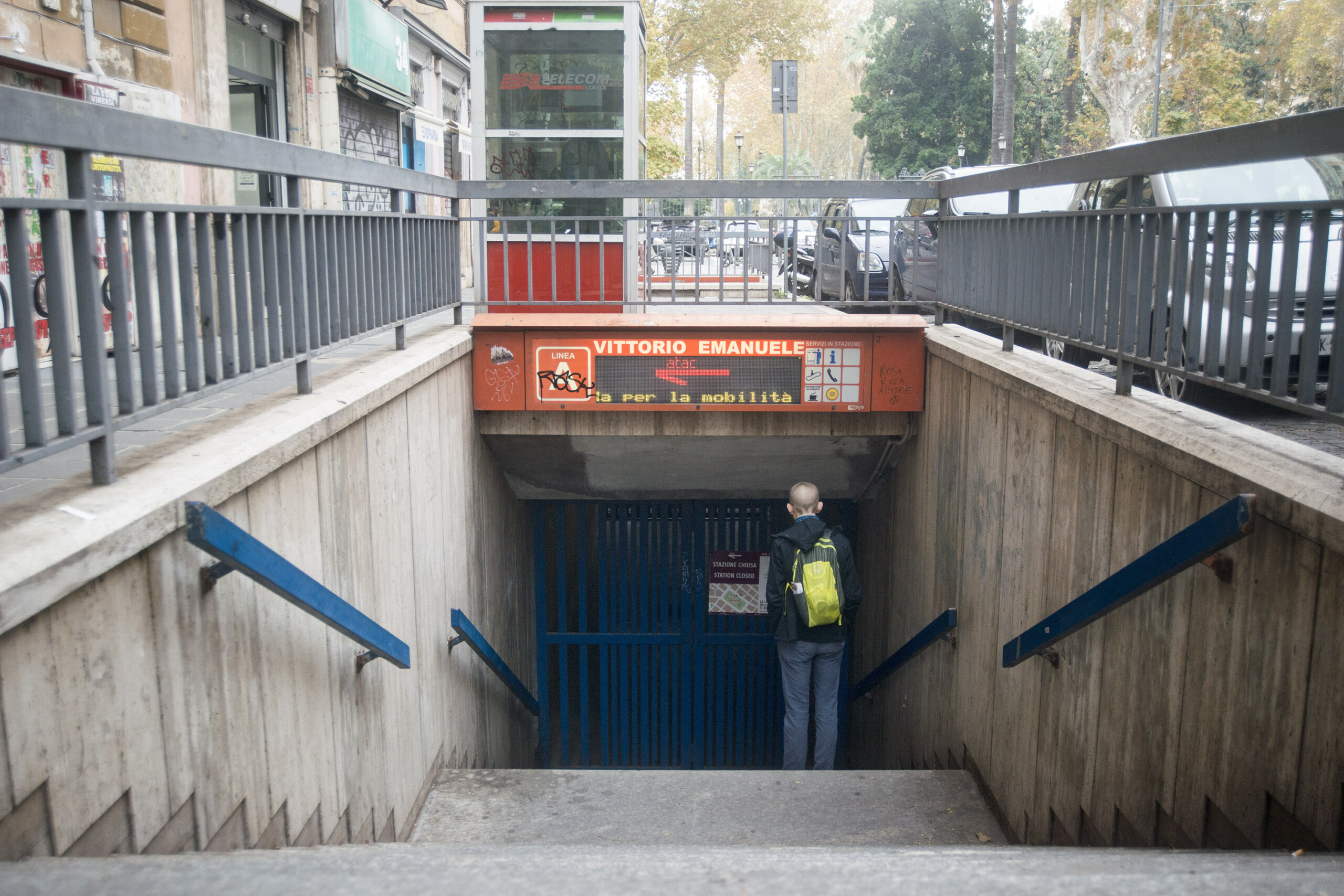 greve pour gaza lignes a et b du metro de rome en service normal station termini fermee scaled