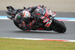 motogp en indonesie marquez et bagnaia en q1 bezzecchi le plus rapide lors des prequalifications