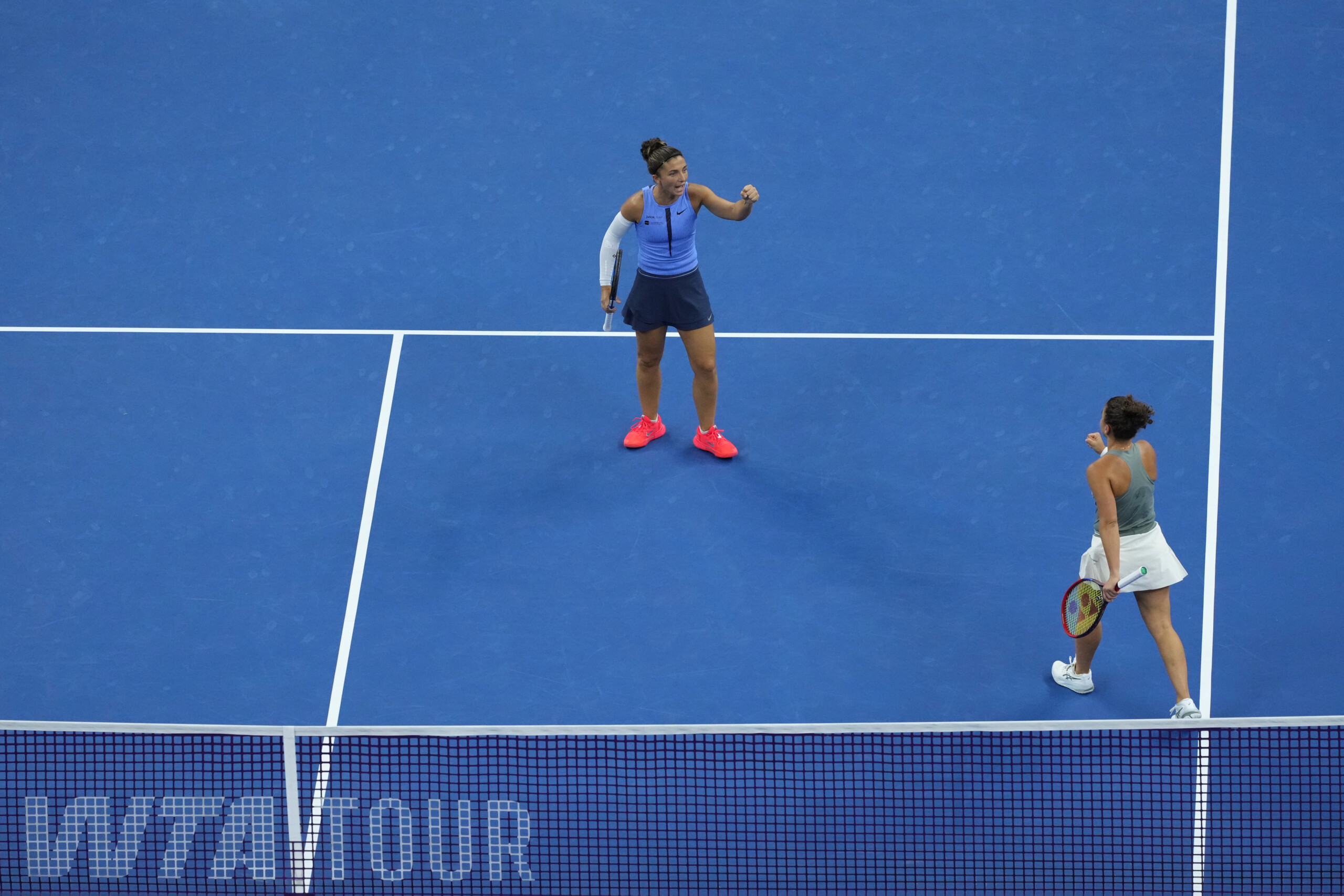 tennis wta pekin errani paolini remportent la finale en double scaled