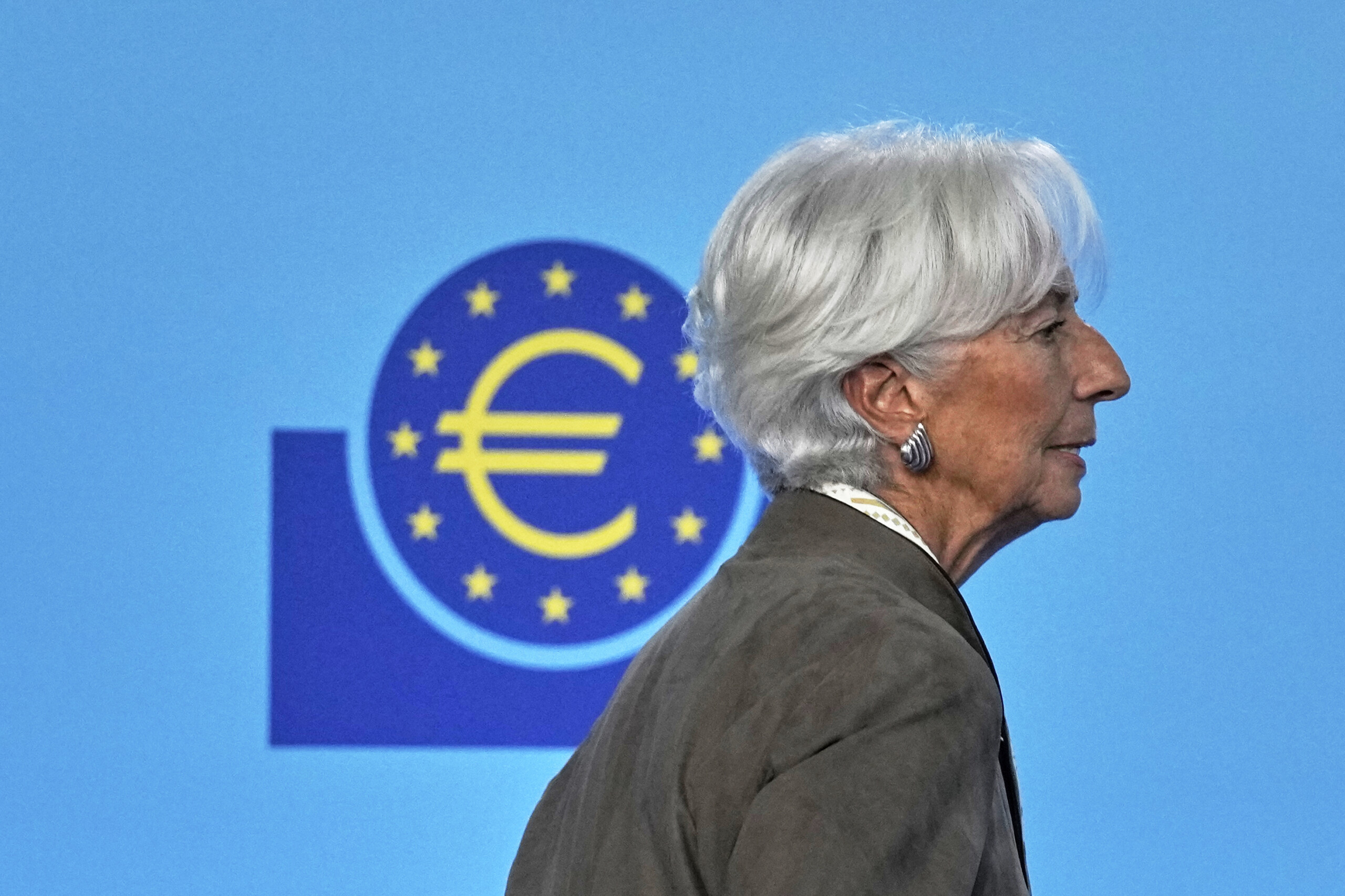 bce lagarde les facteurs negatifs pour la croissance devraient sattenuer en 2026 scaled