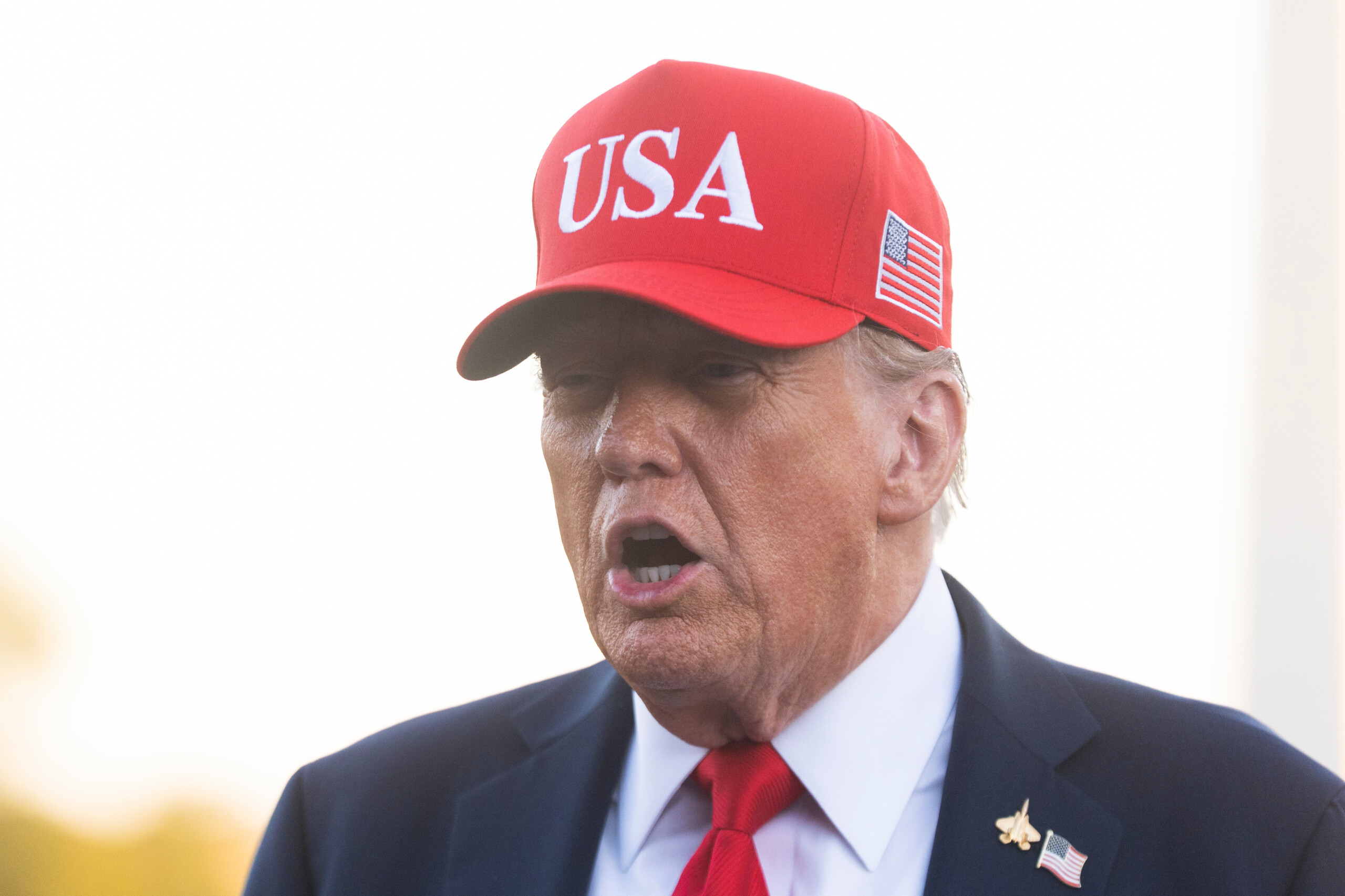 etats unis trump annonce les premiers licenciements lies au shutdown scaled
