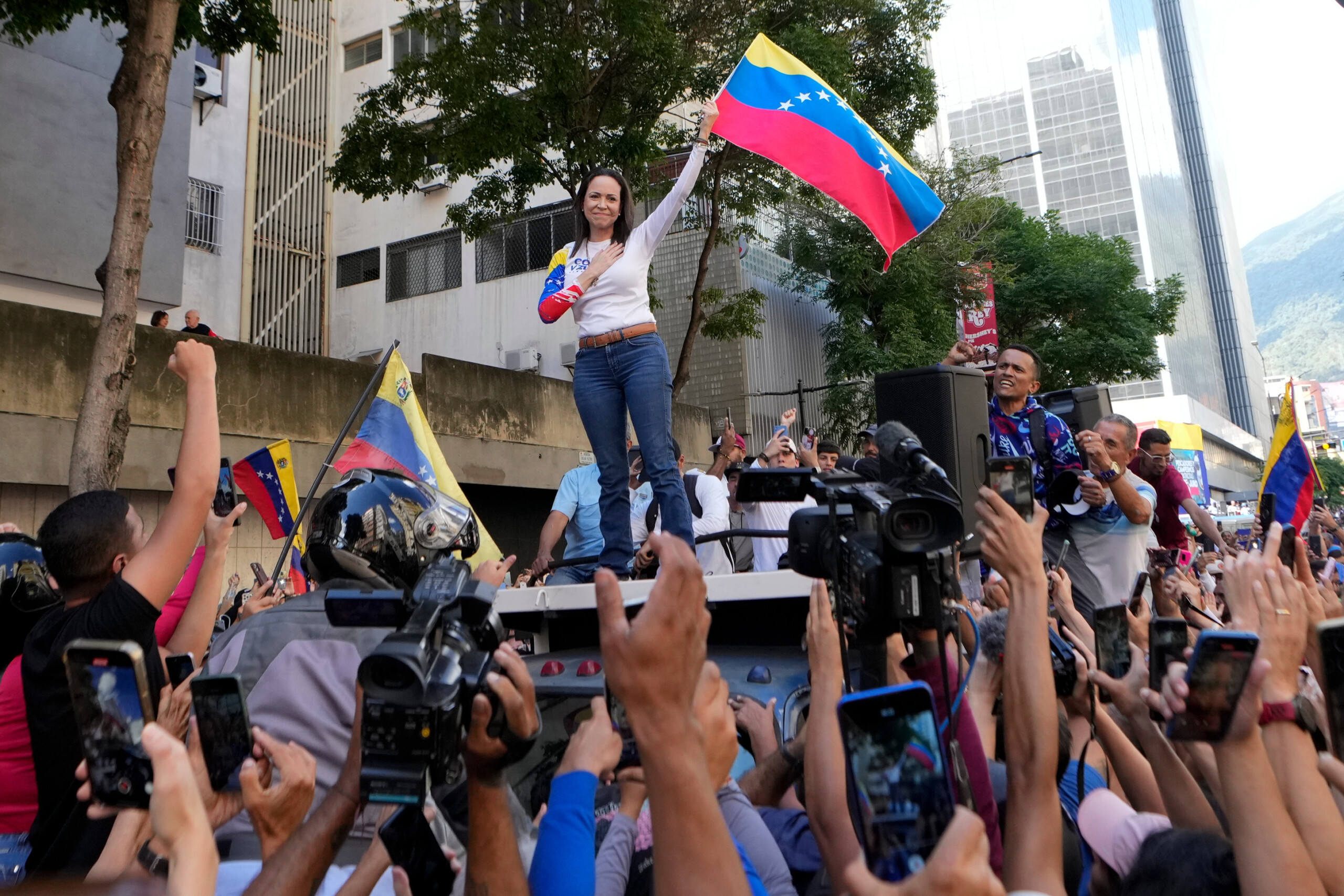 nobel de la paix machado je le dedie au peuple venezuelien et a trump scaled