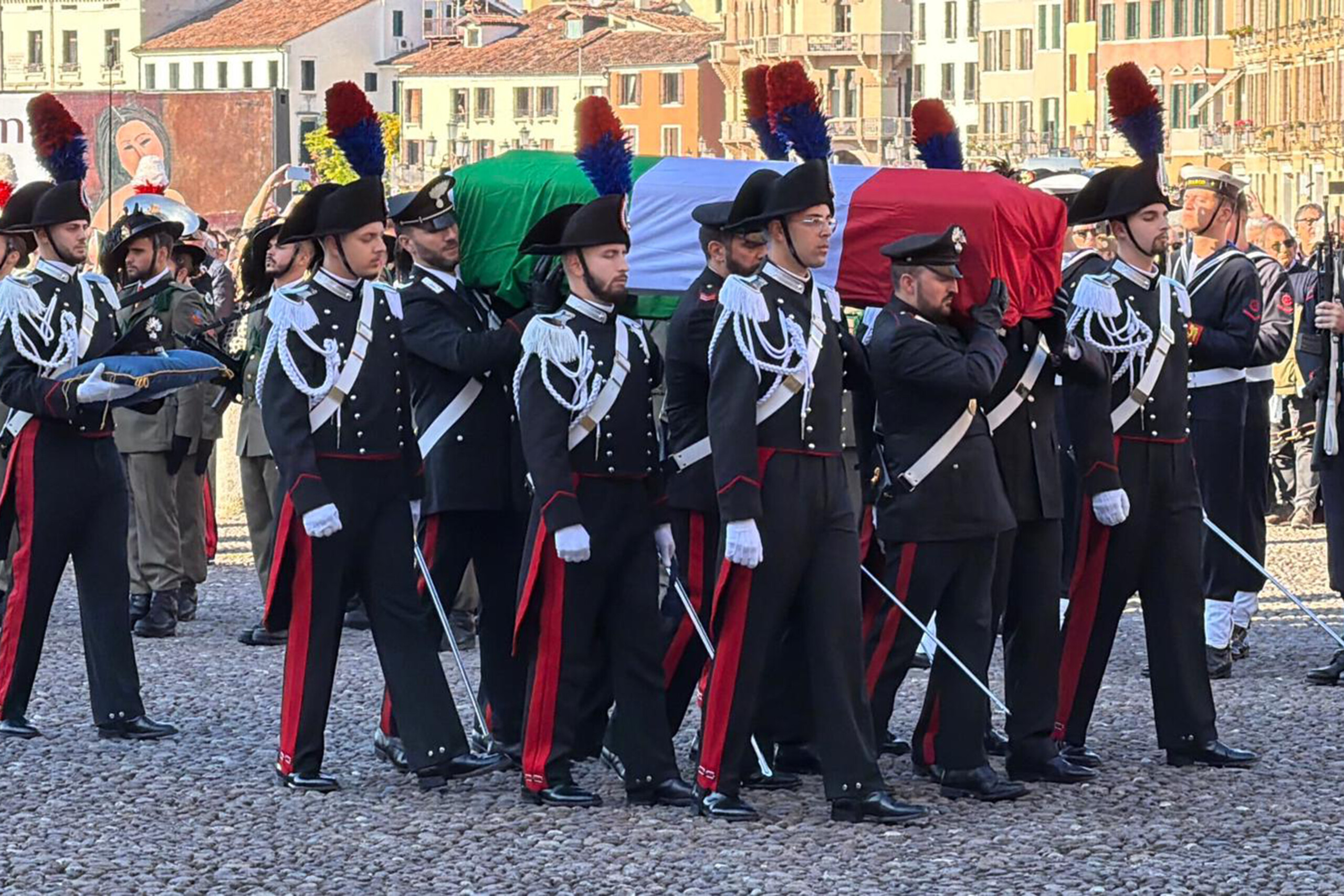 tragedie du casolare funerailles des trois carabiniers a padoue mgr saba leur mort est un evenement dur et incomprehensible scaled
